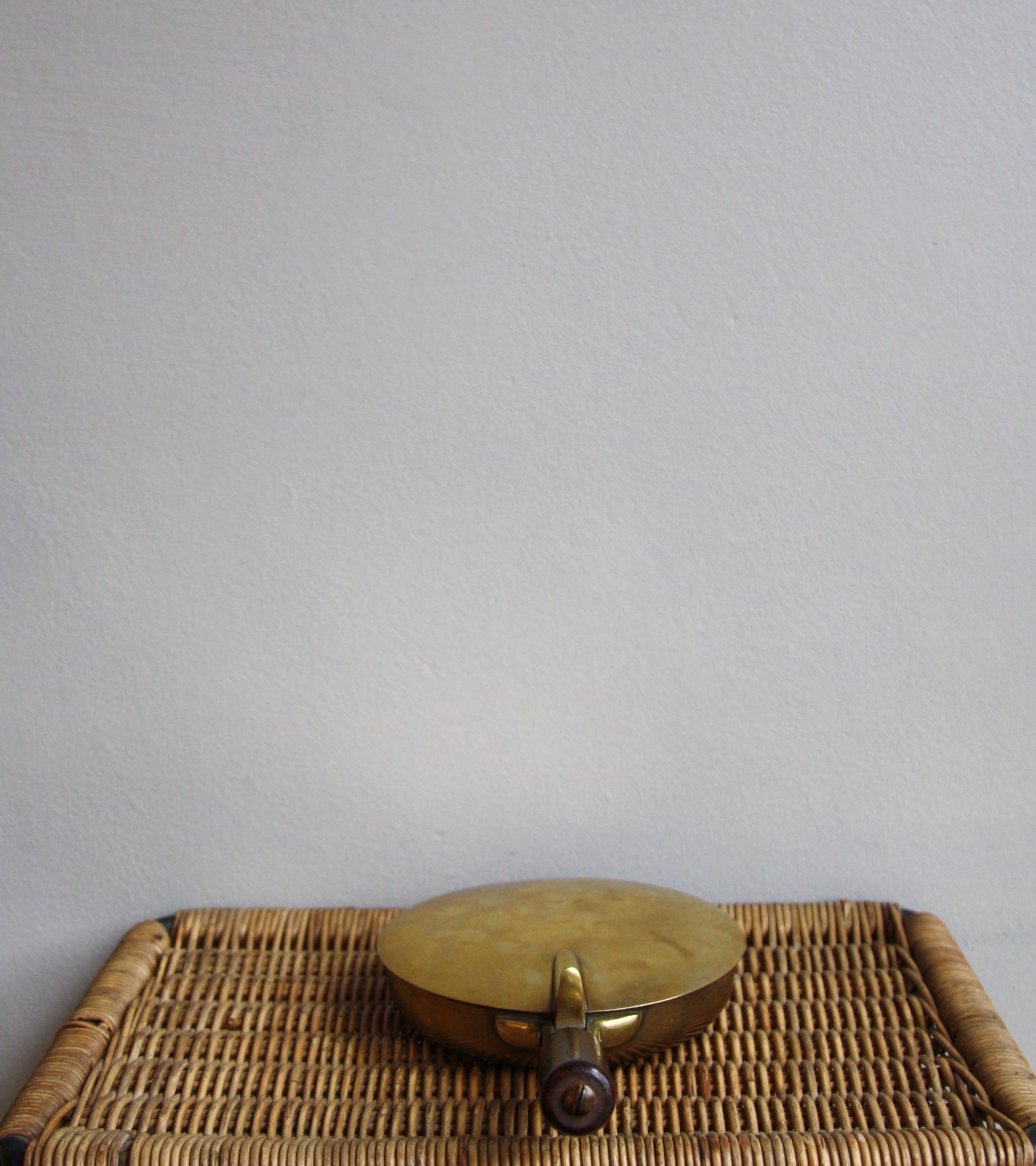 Carl Auböck II Large Lidded Brass Ashtray with Wenge Wood Carrying Handle, 1950 In Excellent Condition In London, GB