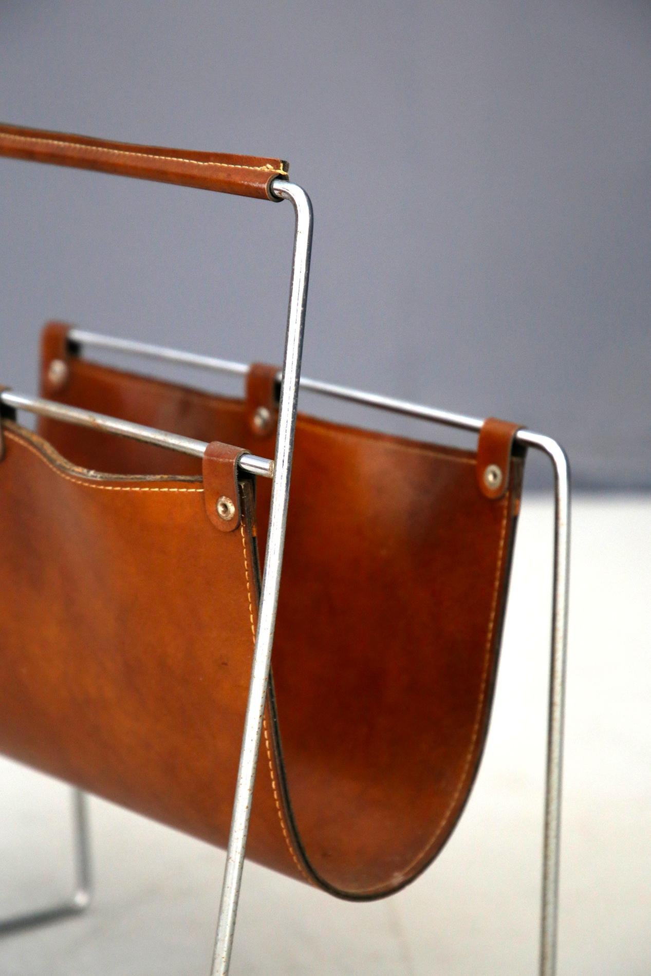 Midcentury Magazine Holder in Leather and Steel, 1950s 4