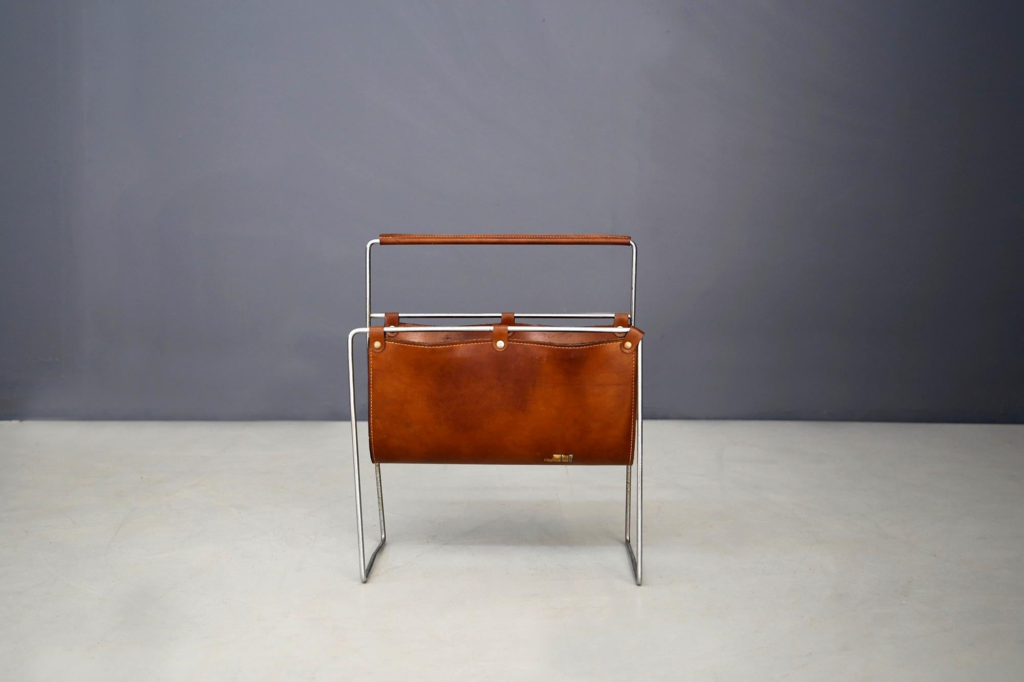 Austrian Midcentury Magazine Holder in Leather and Steel, 1950s