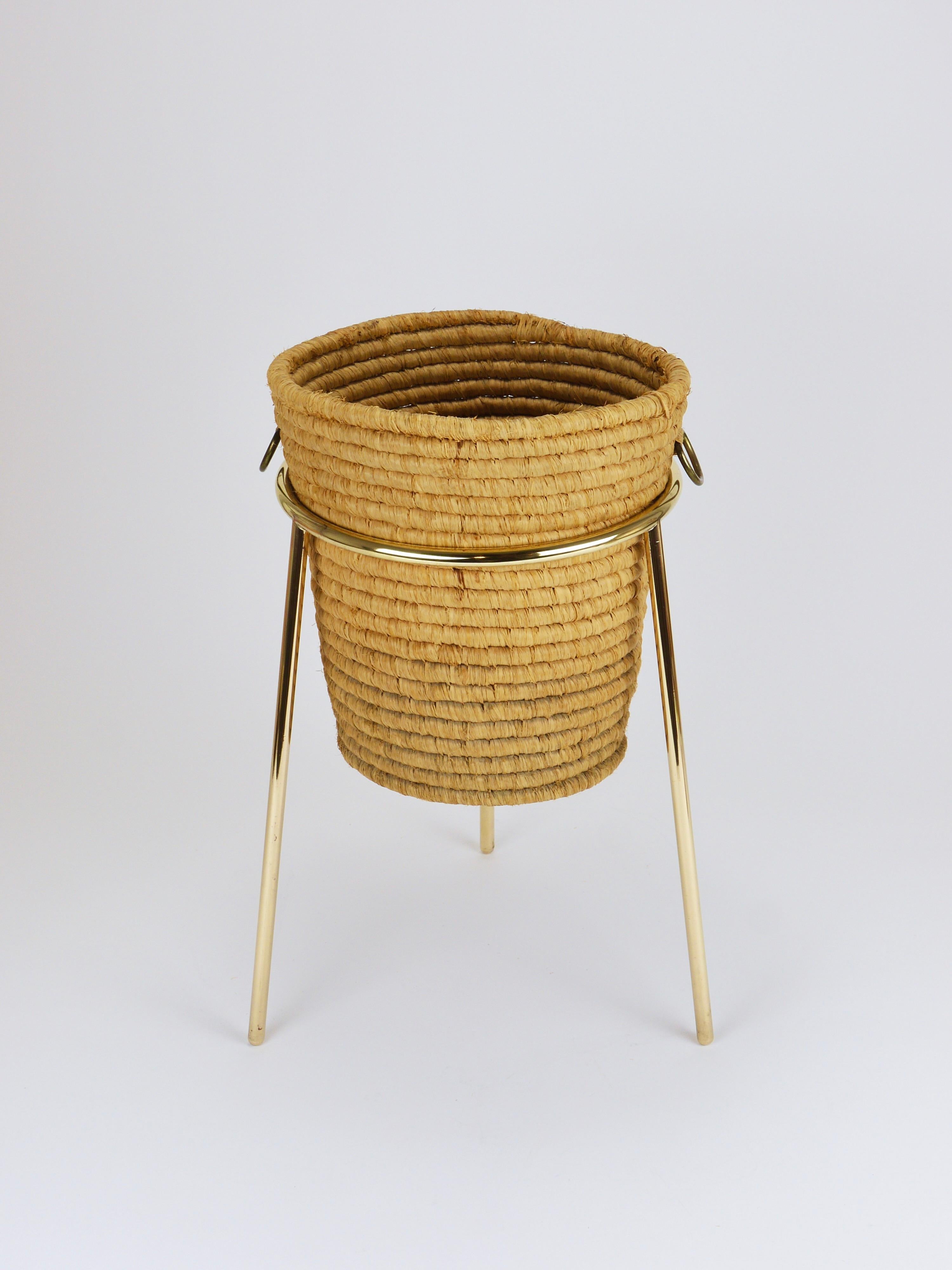 Carl Auböck II Raffia Messing Altpapierkorb, Papierkorb, Schirmständer, 1950er Jahre im Angebot 6