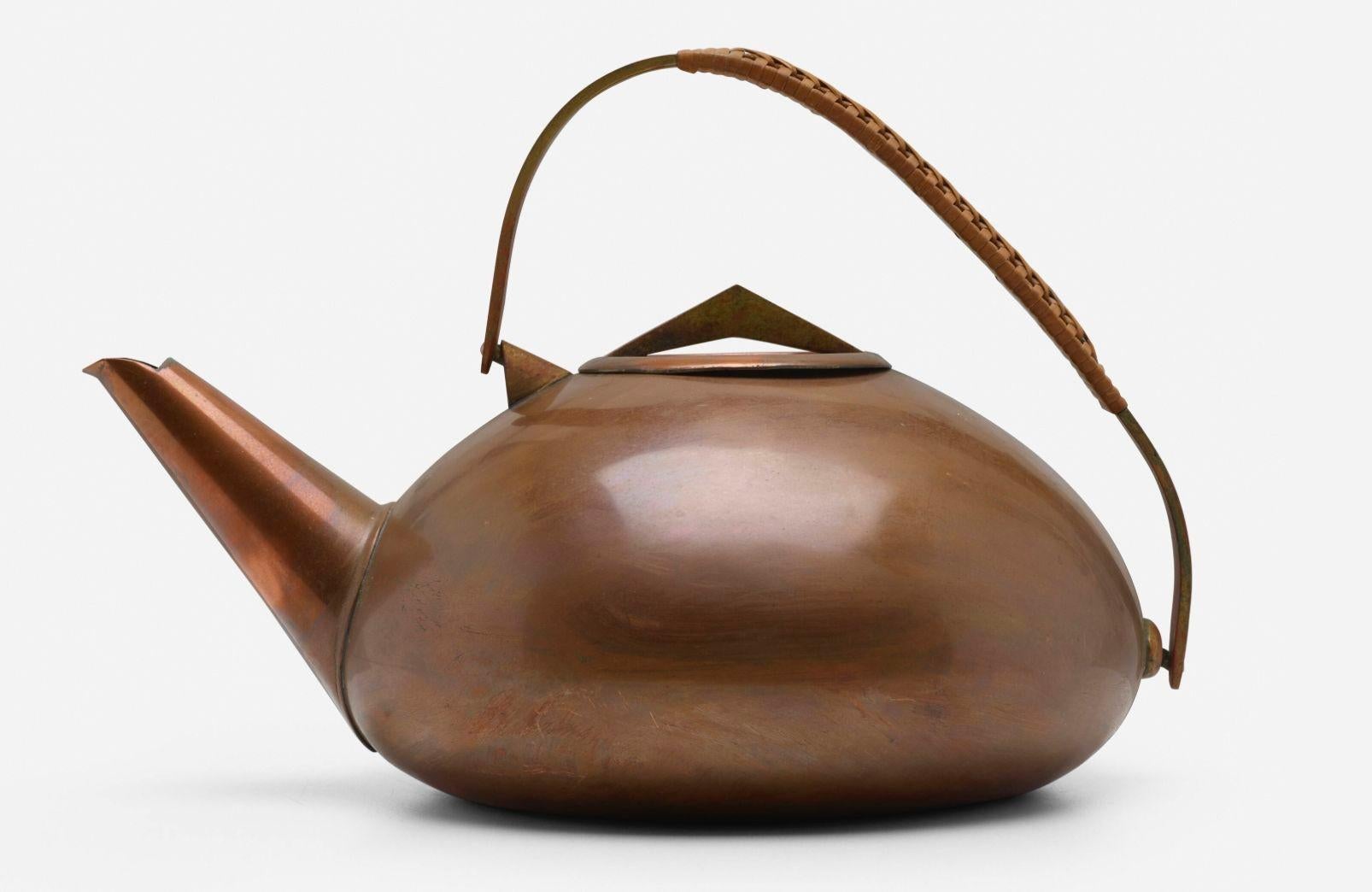 Théière Carl Auböck II, modèle 3879 Autriche années 1950 en vente 1