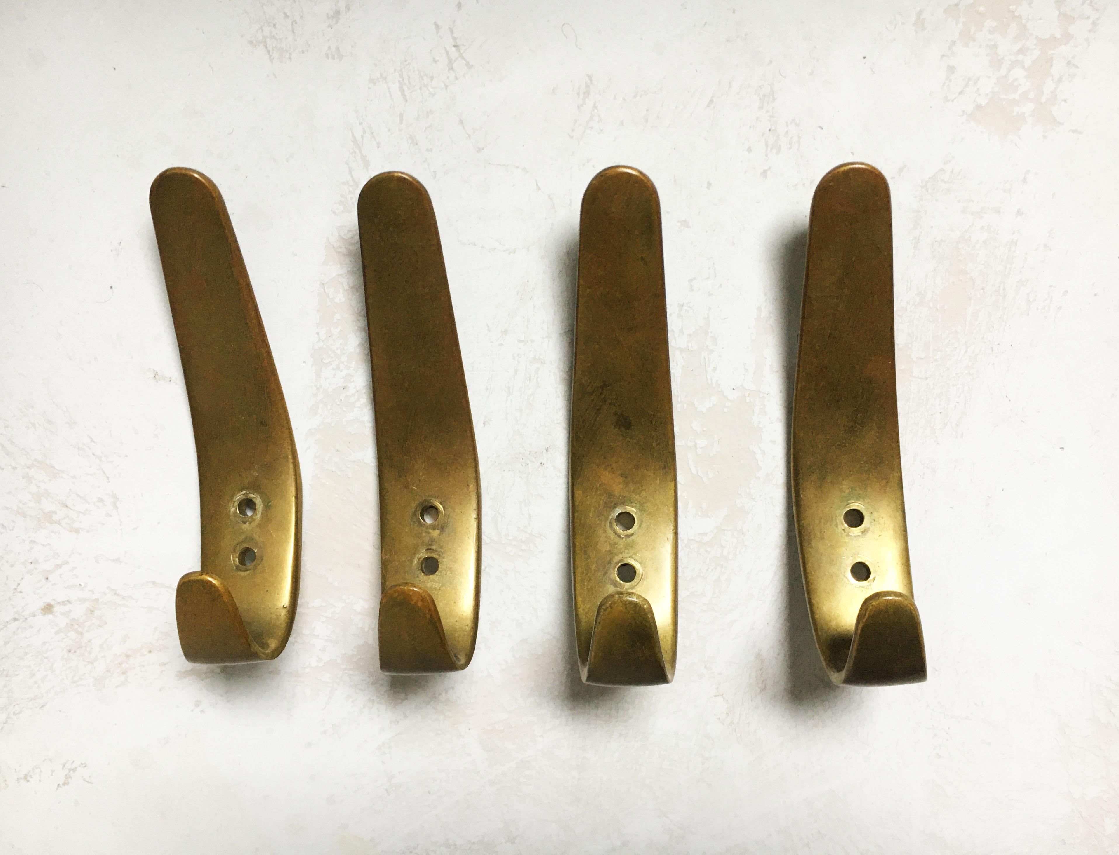 Mid-20th Century Carl Auböck II Wall Hook Patinated Brass Set of Four Model 4330, Austria, 1950s