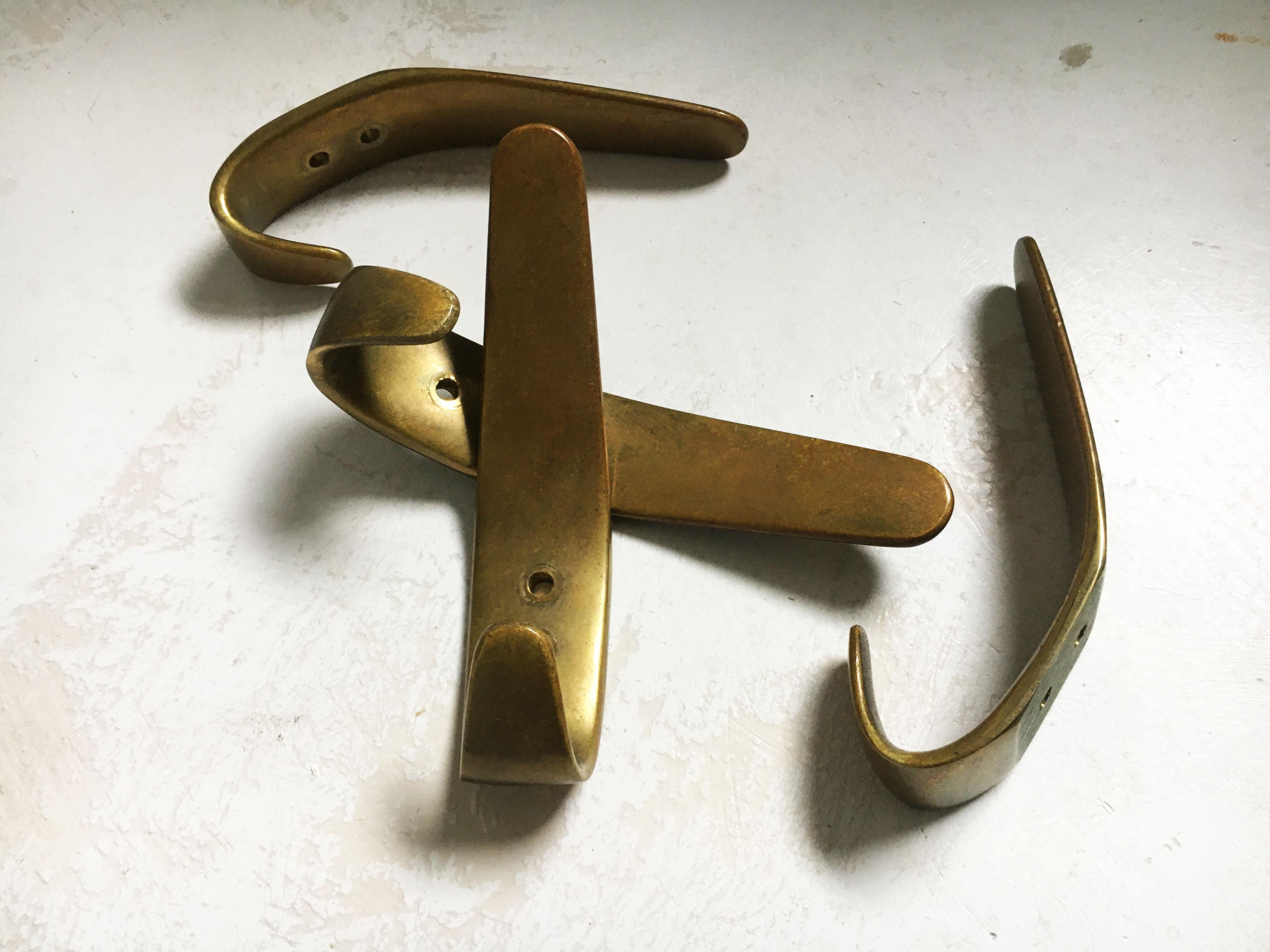 Carl Auböck II Wall Hook Patinated Brass Set of Four Model 4330, Austria, 1950s 3