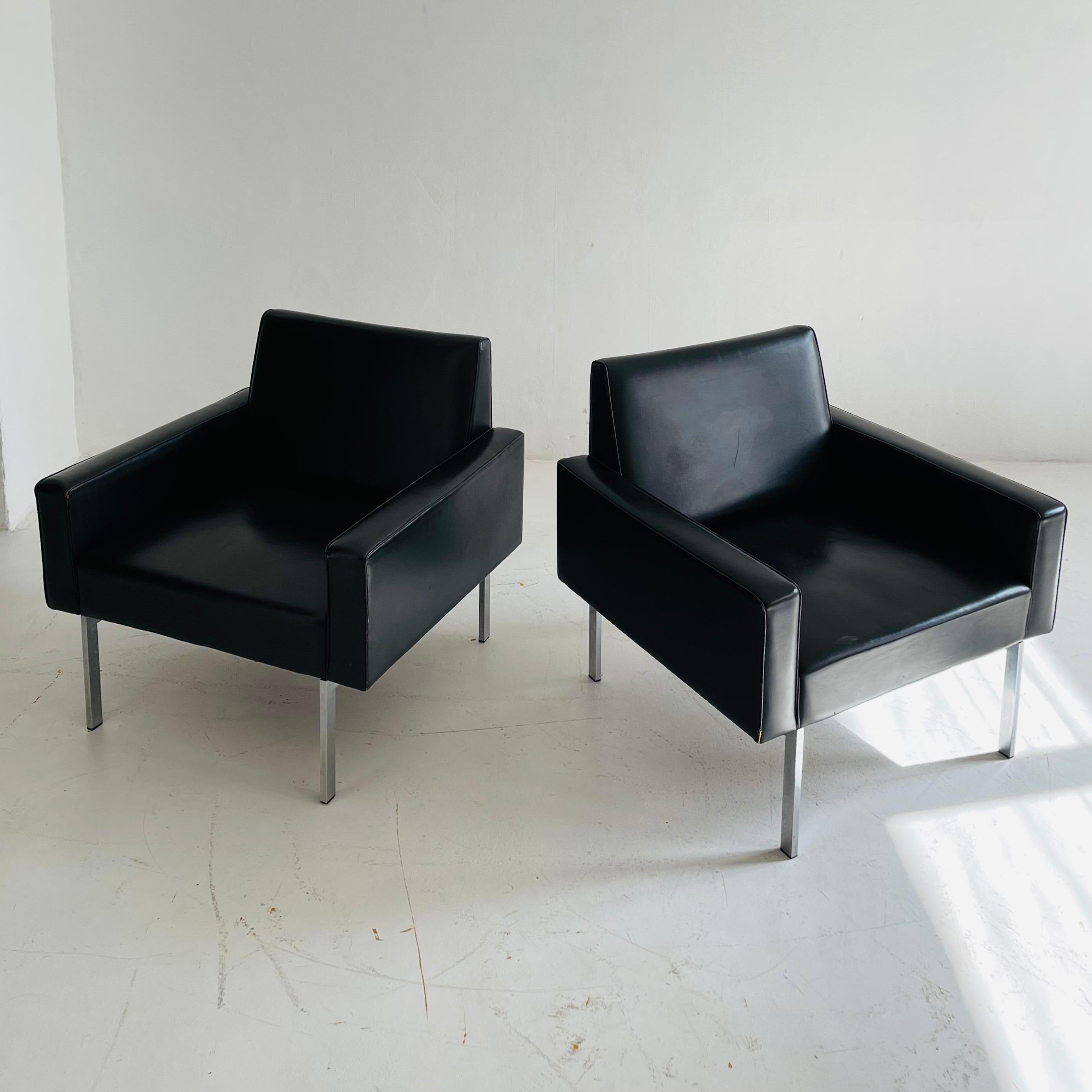 Mid-Century Modern Patinated Leather Arm Lounge Chairs, Austria, 1960s For Sale