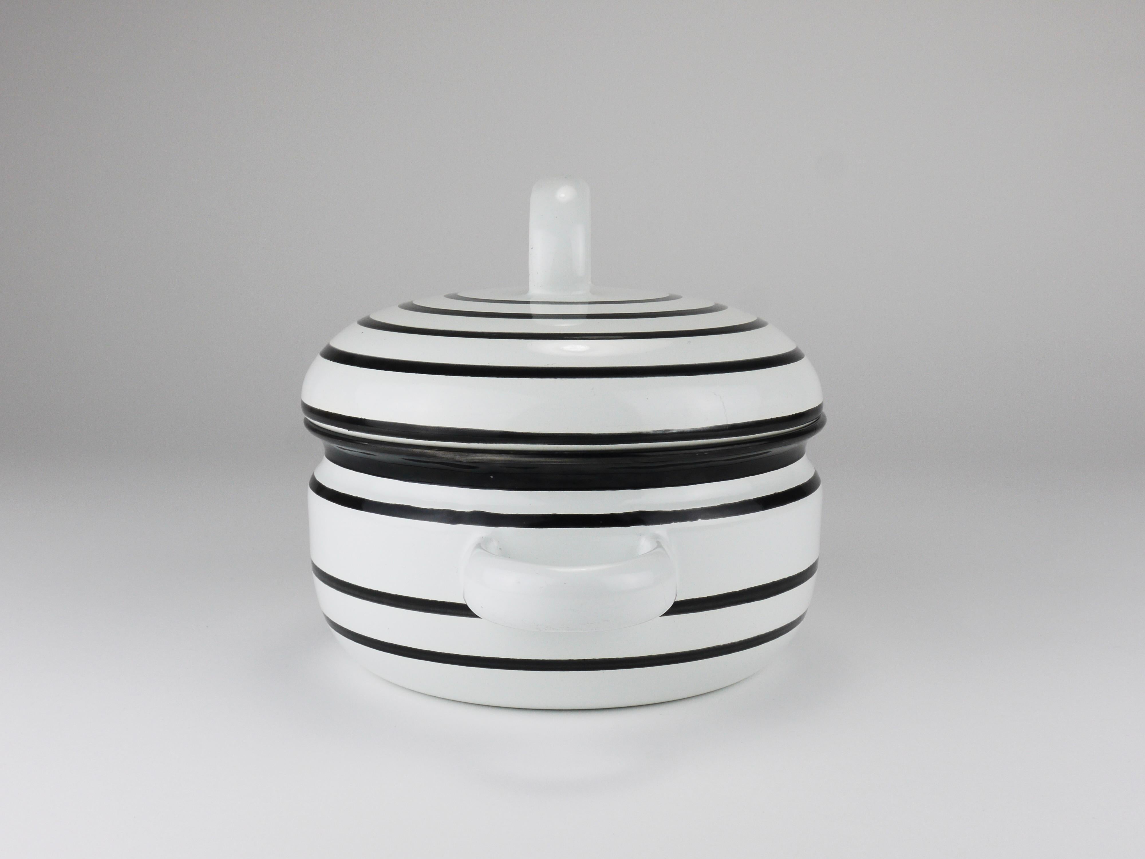 Carl Aubock III Emaillierter Topf 