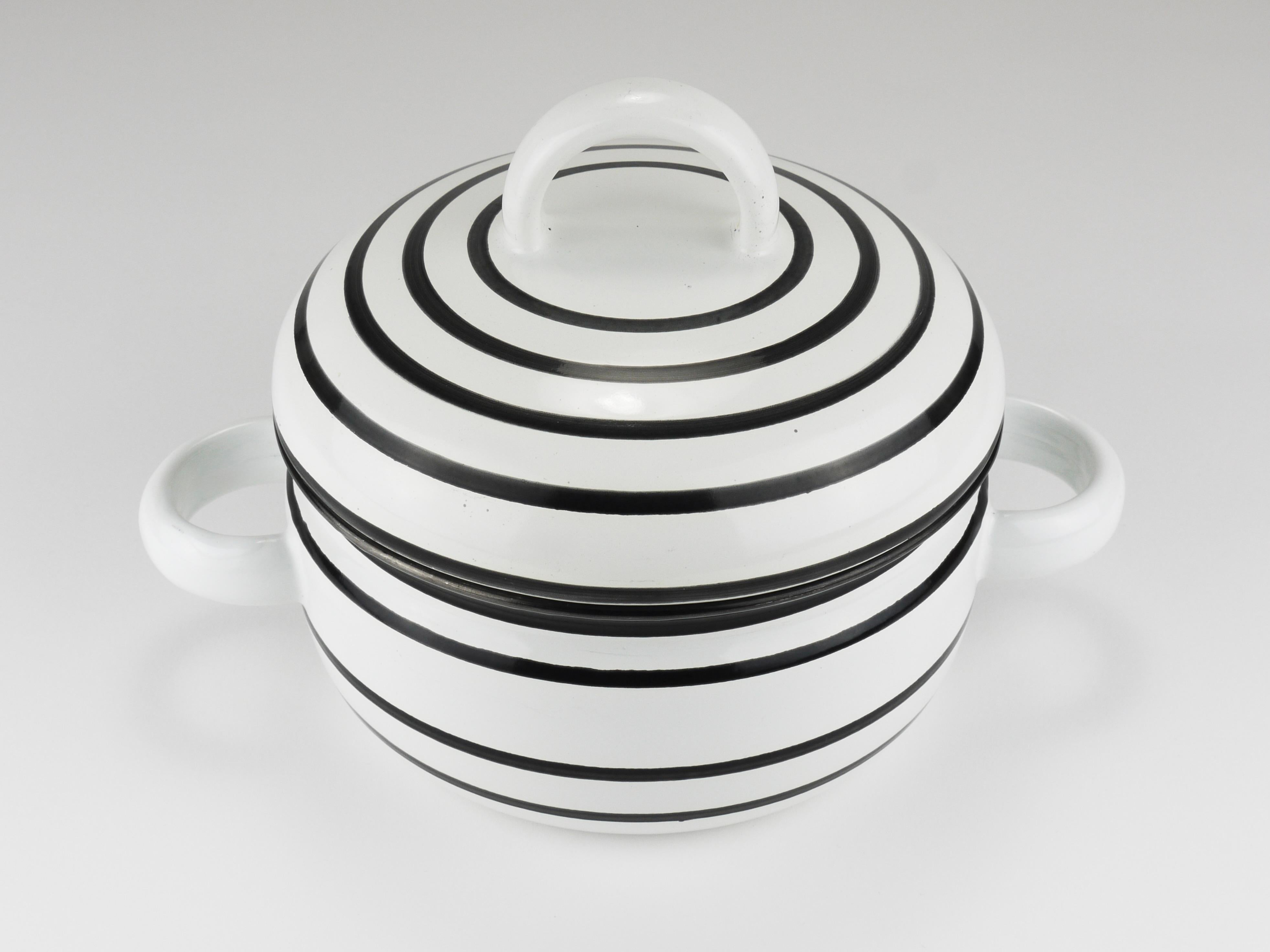 Carl Aubock III Emaillierter Topf 