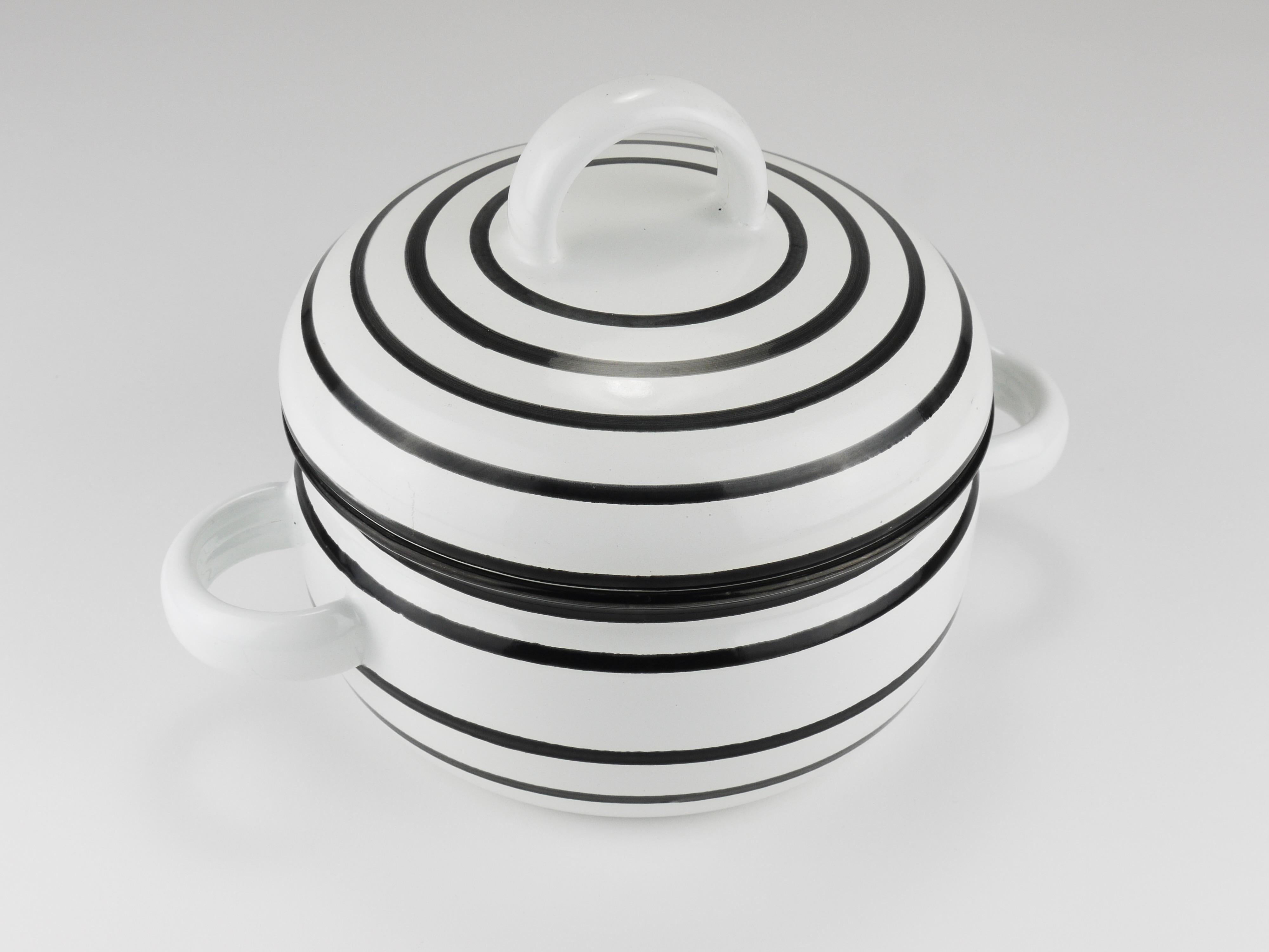 Carl Aubock III Emaillierter Topf 