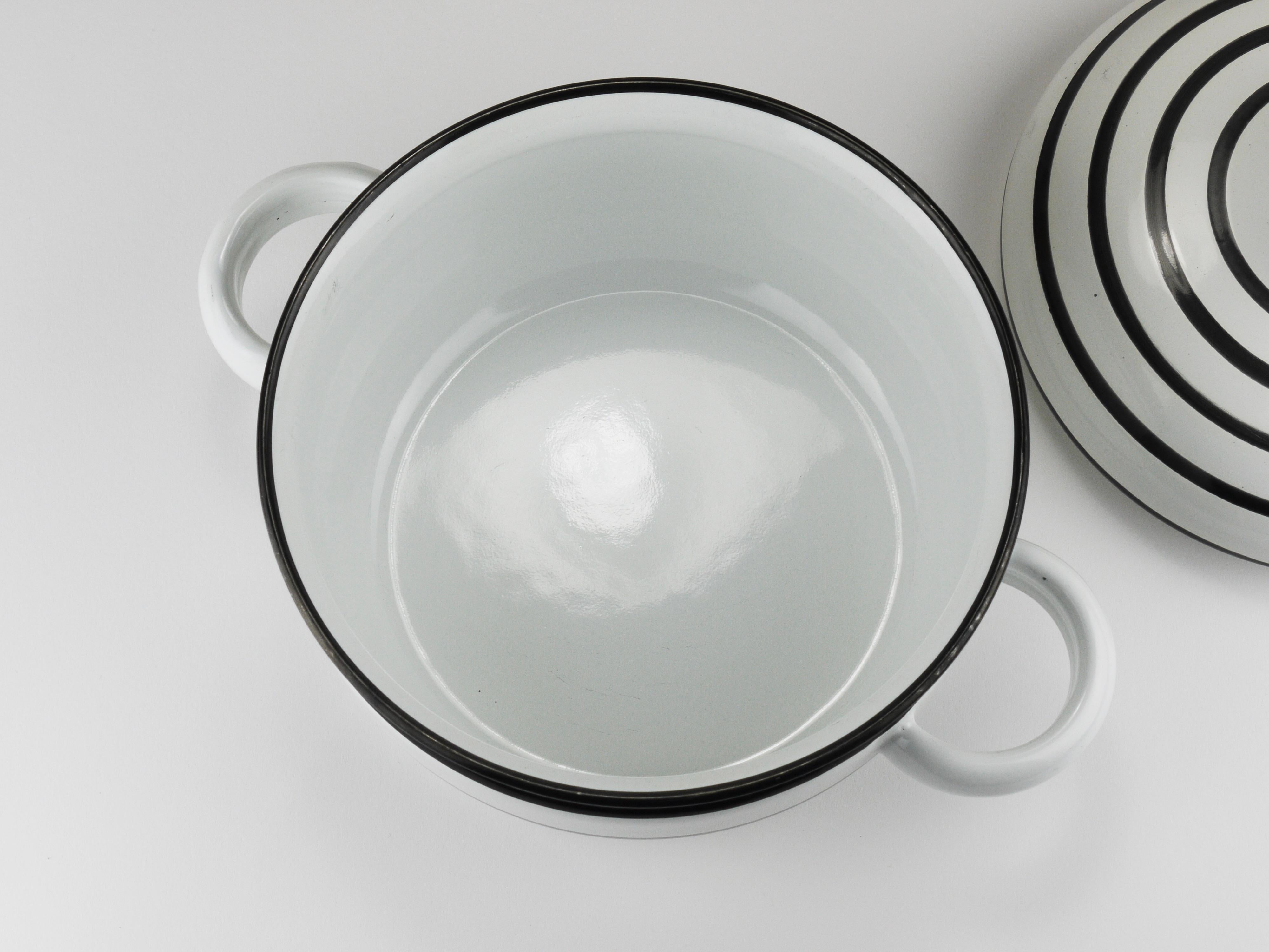 Carl Aubock III Emaillierter Topf 