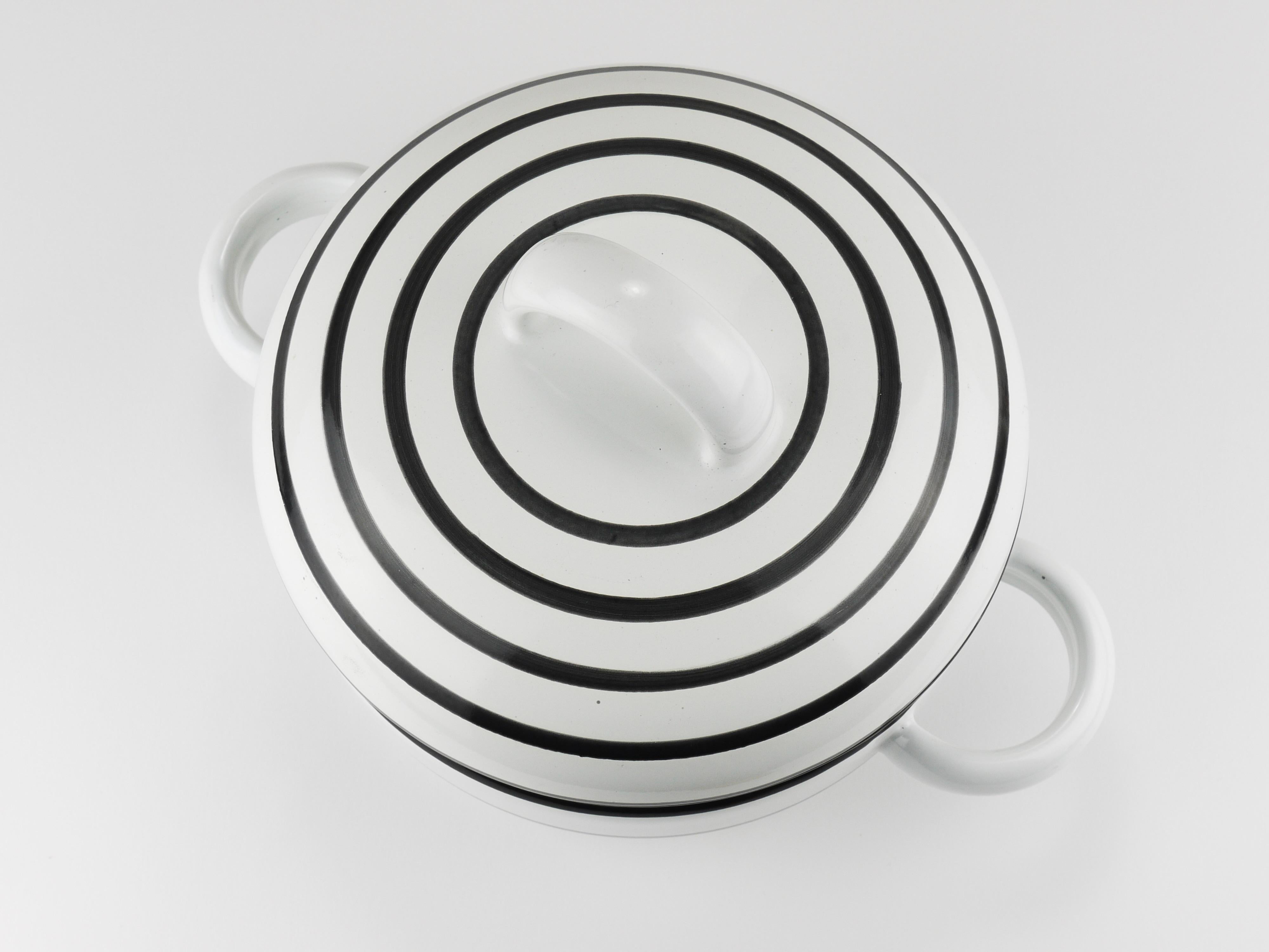 Carl Aubock III Emaillierter Topf 