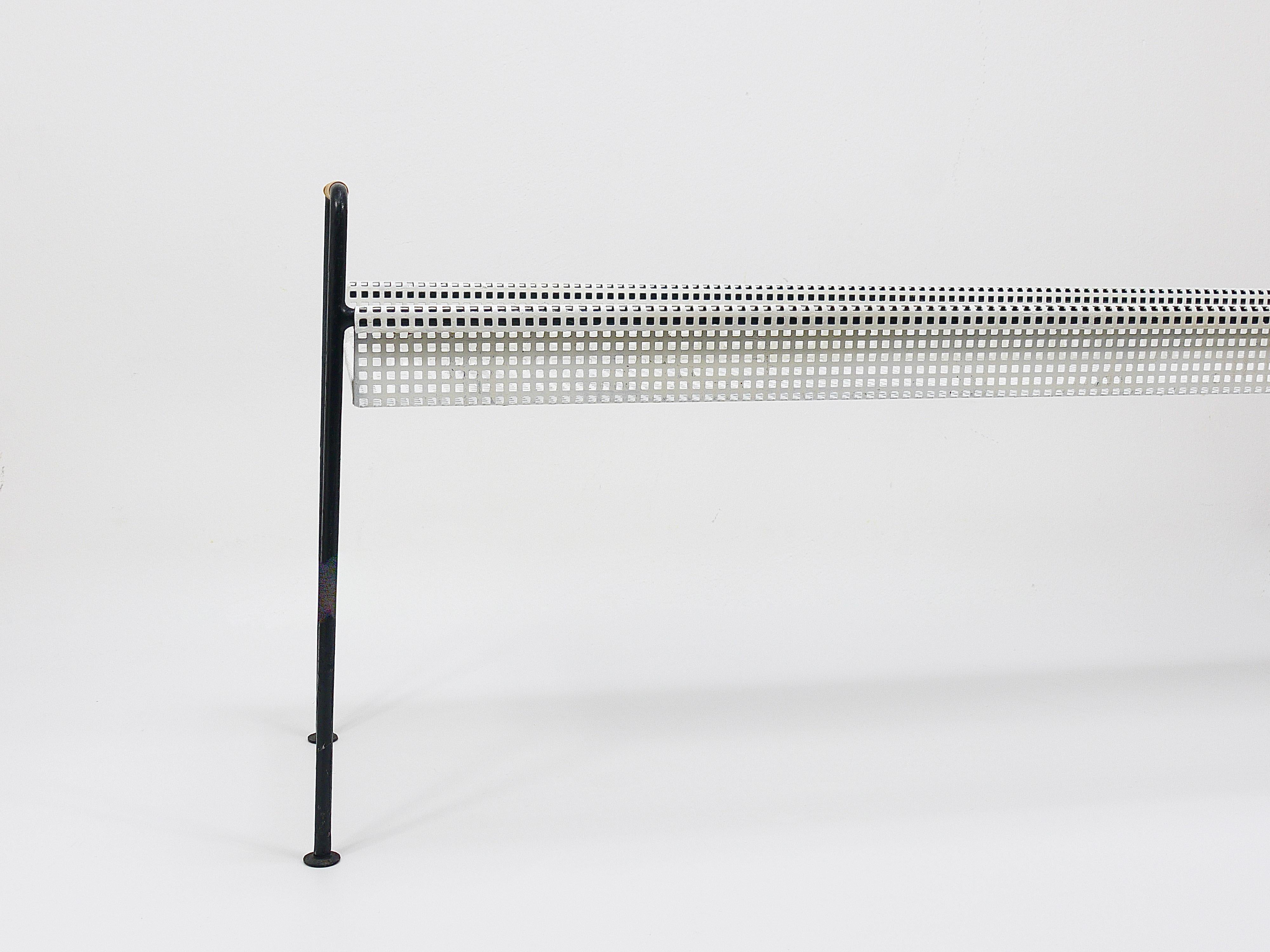 Jardinière, table ou banc pour plantes, auge de fleurs, fer et osier Carl Aubock en vente 6