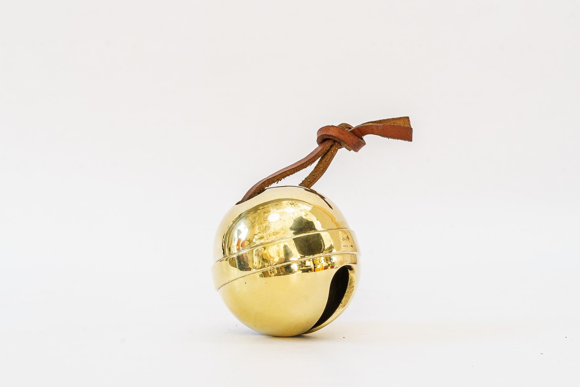 Autrichien Carl Auböck Presse-papier cloche Jingelo #5039 en vente