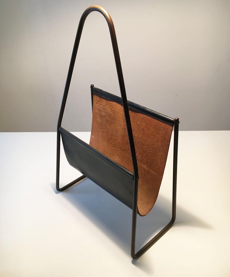 Carl Auböck II Vintage Magazine Stand, Black Patinated Leather, Austria, 1950s For Sale 3