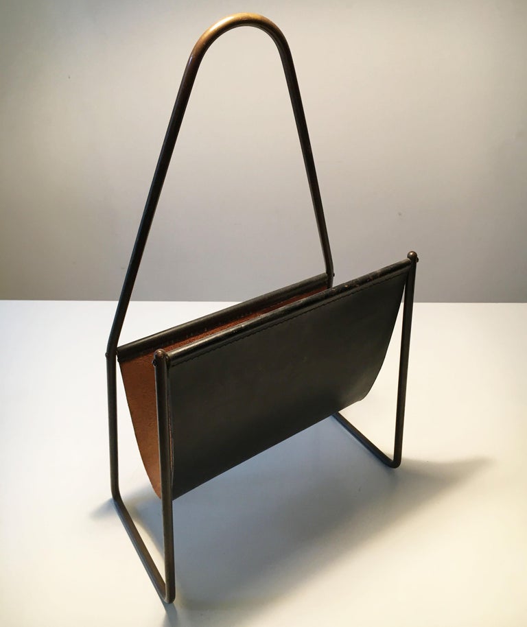 Carl Auböck II Vintage Magazine Stand, Black Patinated Leather, Austria, 1950s For Sale 2