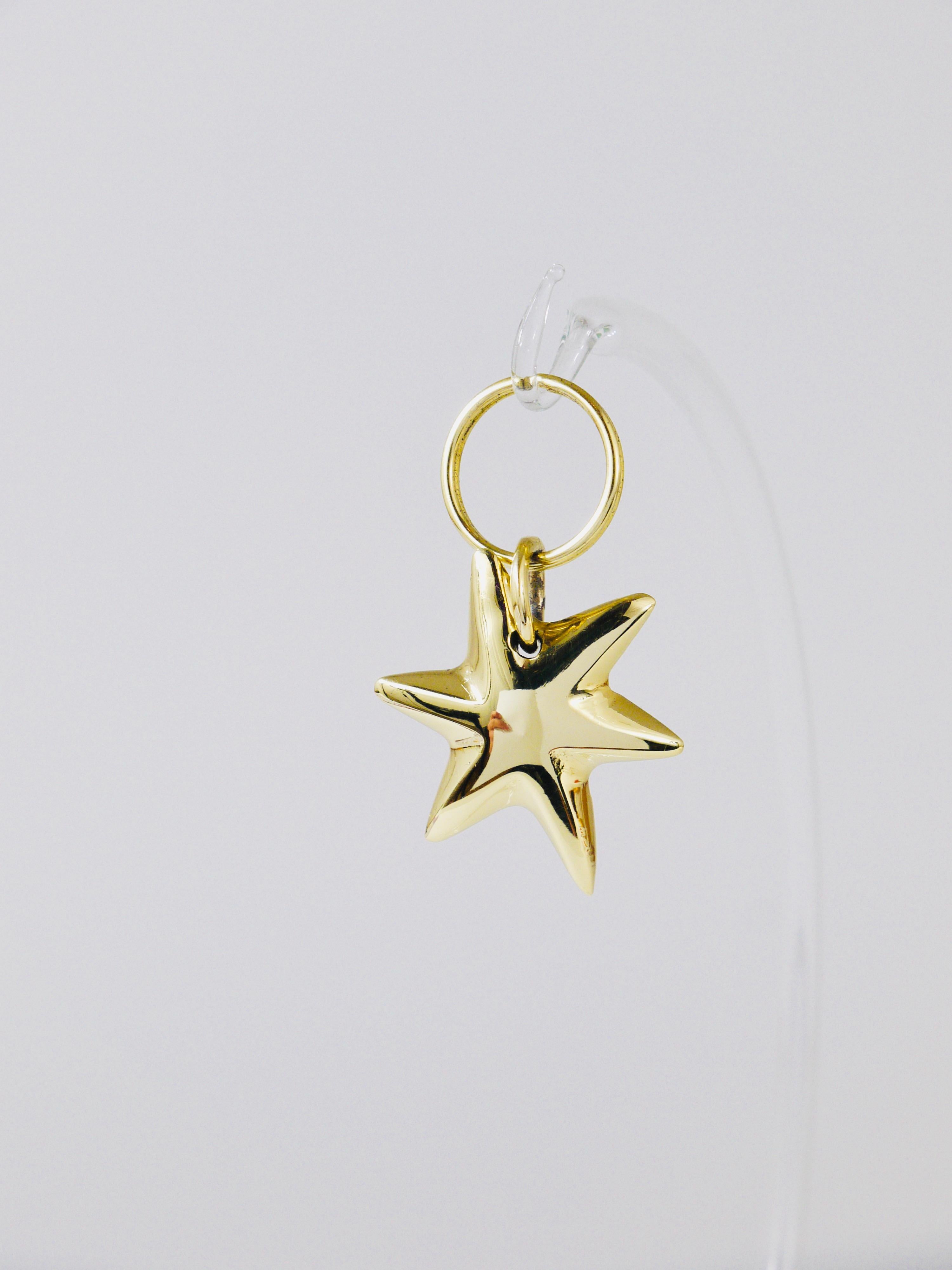 Polished Carl Auböck Midcentury Brass Star Sea Star Starfish Key Ring Chain Holder For Sale
