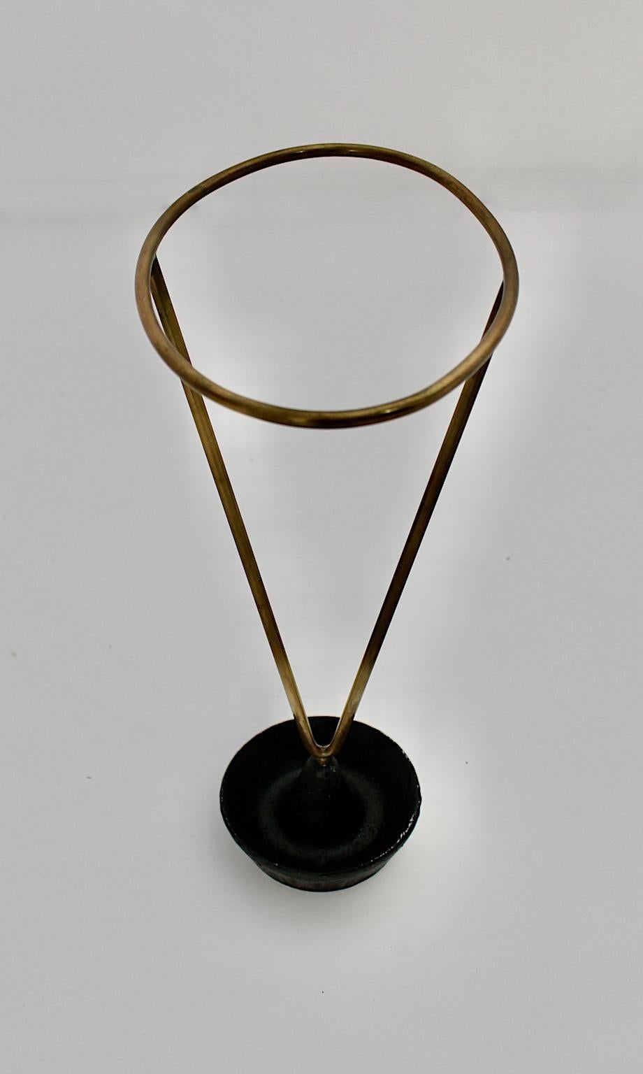 Carl Auböck Mid Century Vintage Black Brass Umbrella Stand Cane Holder 1950s In Good Condition For Sale In Vienna, AT