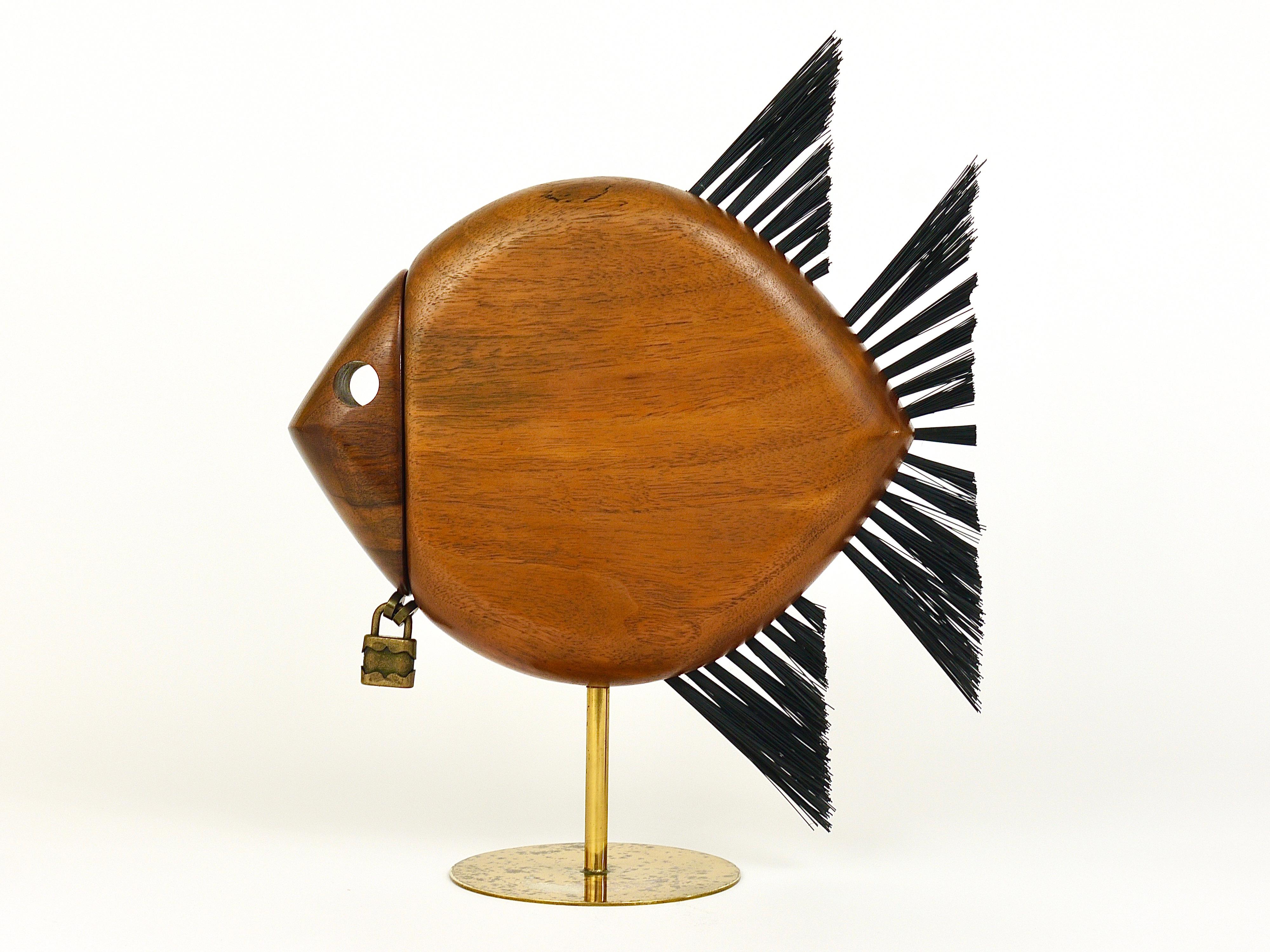 Carl Auböck Mid-Century Fish Piggy Bank, Brass, Walnut, Bristle, Austria, 1960s In Good Condition In Vienna, AT