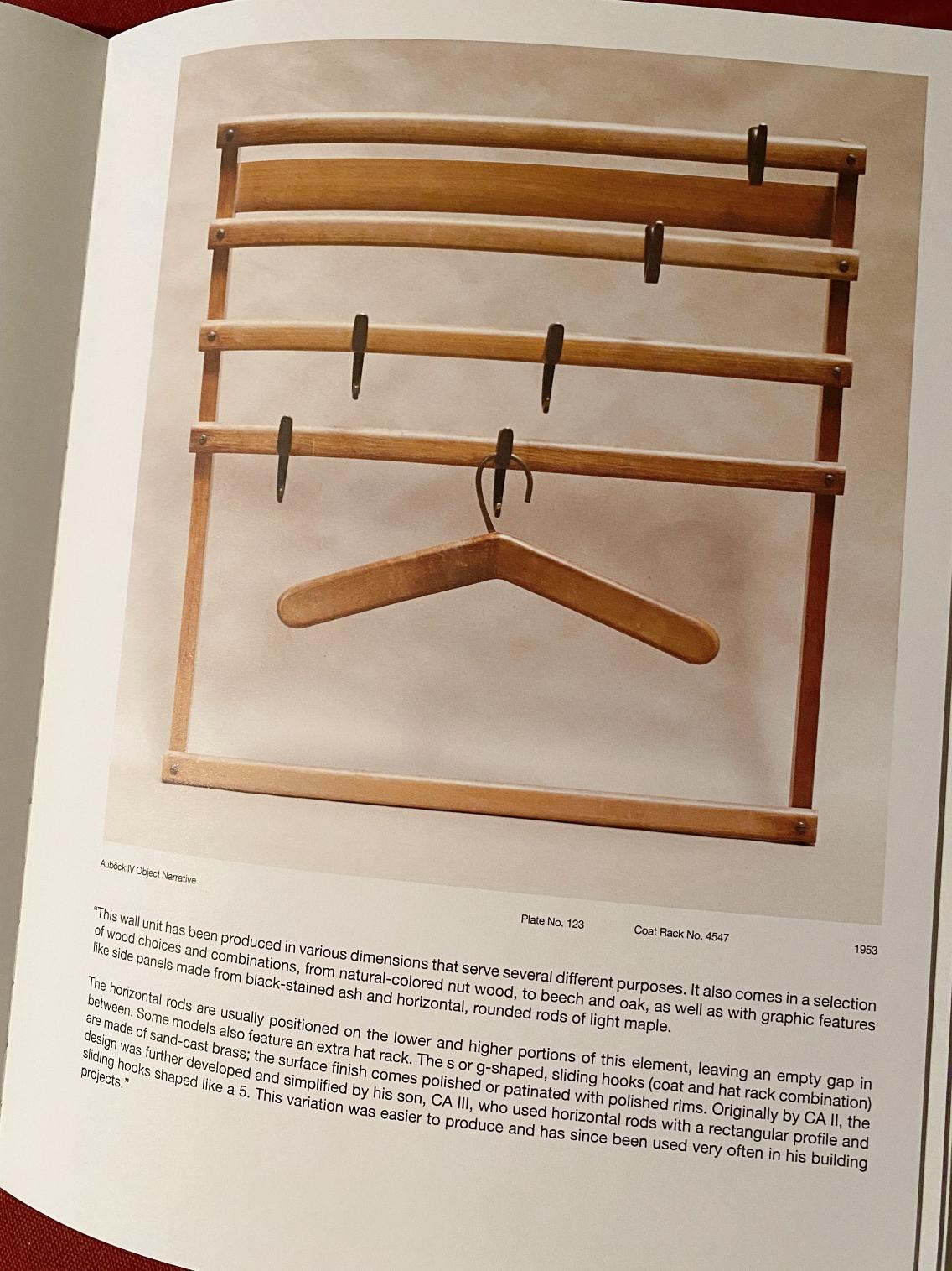 Carl Auböck Wandgarderobe aus Eiche mit acht Messinghaken, 1950er Jahre, Österreich im Angebot 2