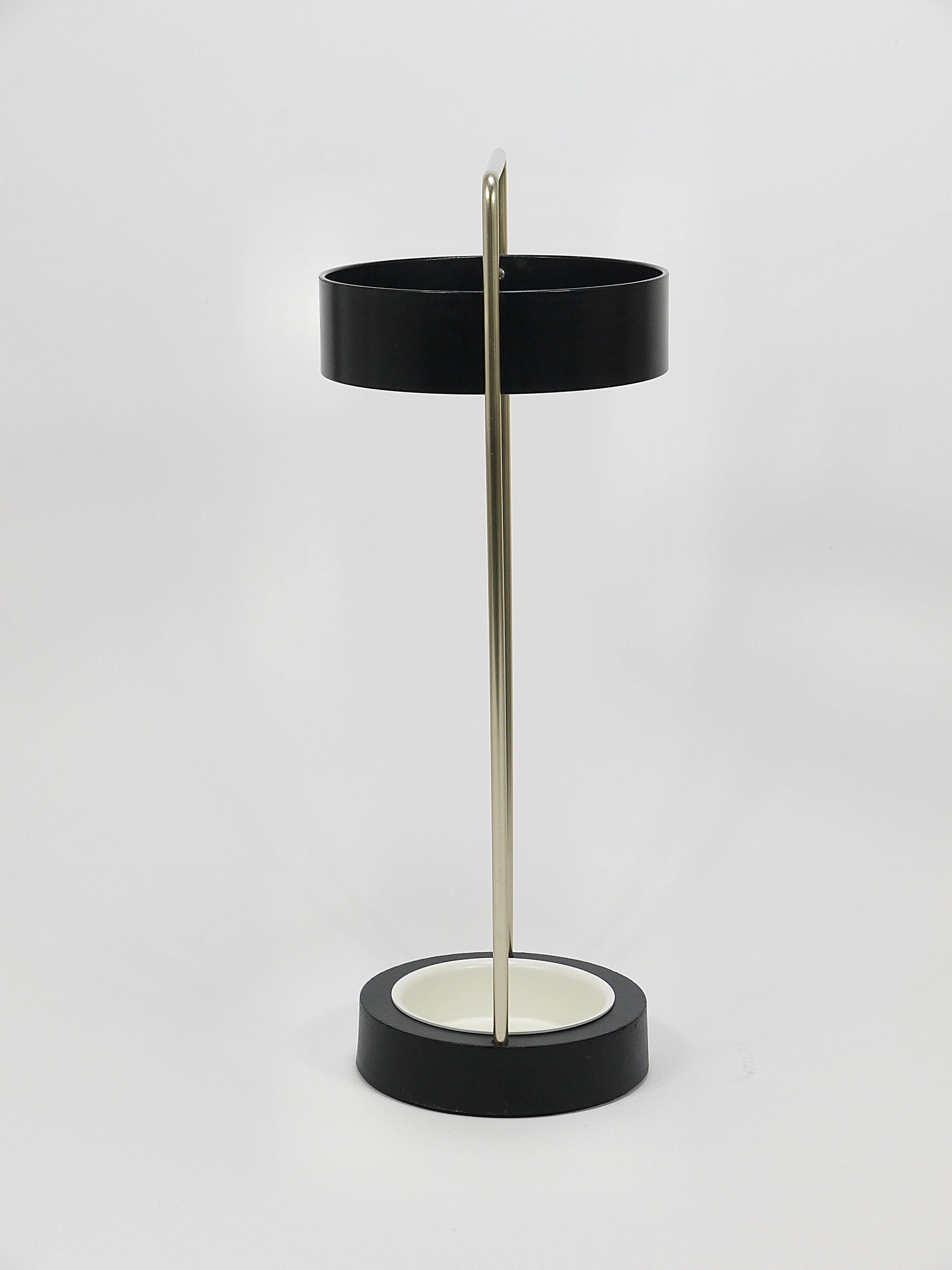 Carl Aubock Minimalistic Umbrella Stand, Nickel, Brass & Iron, Vienna, 1970s For Sale 4