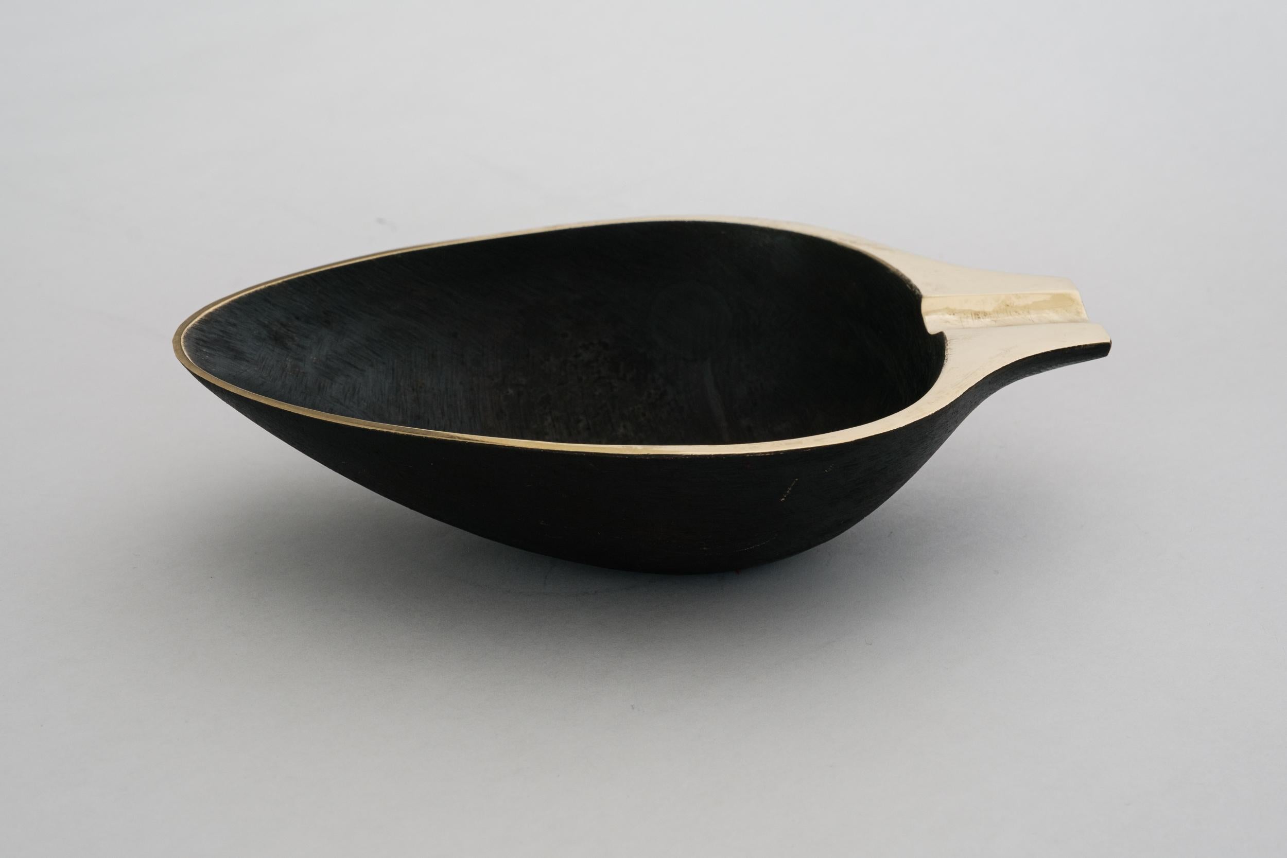 Carl Auböck Model #3548 Patinated Brass Bowl For Sale 4