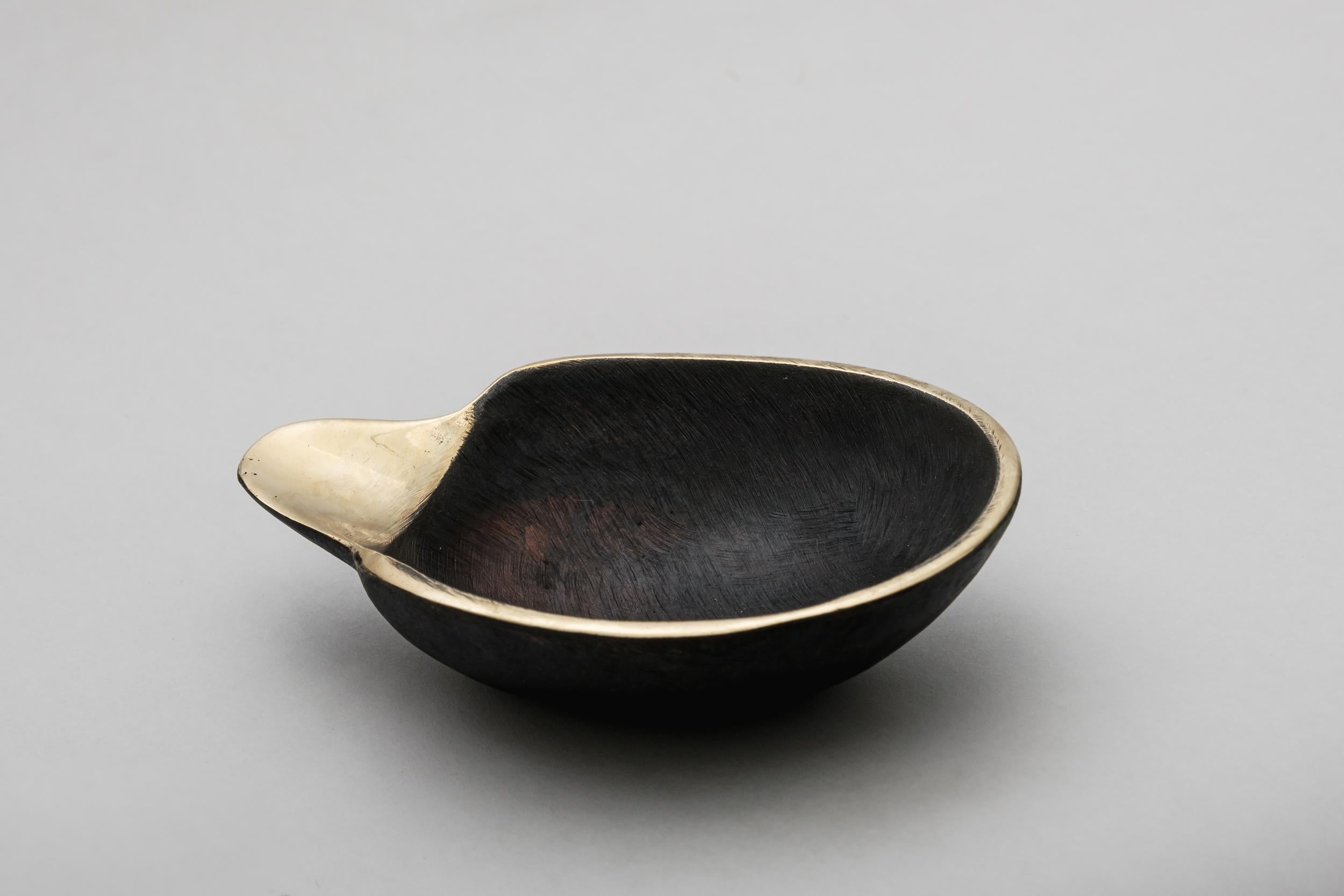 Carl Auböck Model #3599 Patinated Brass Bowl For Sale 5