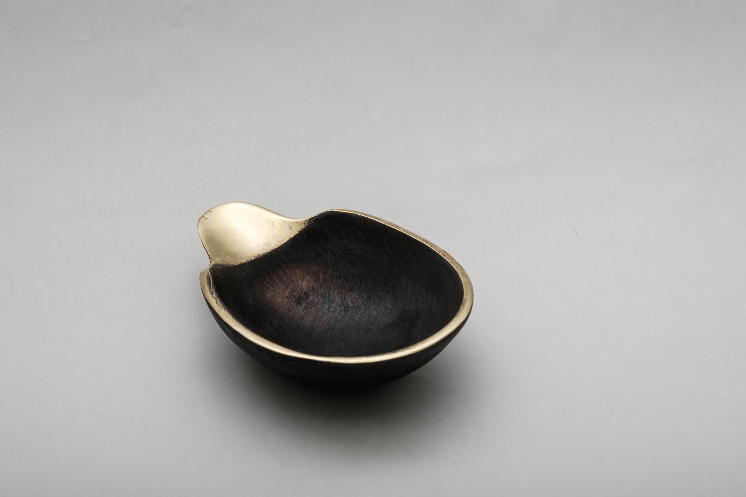 Carl Auböck Model #3599 Patinated Brass Bowl For Sale 8