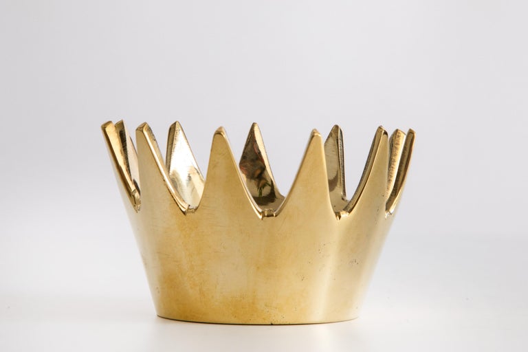 Patinated Carl Auböck Model #3600 'Crown' Brass Bowl For Sale