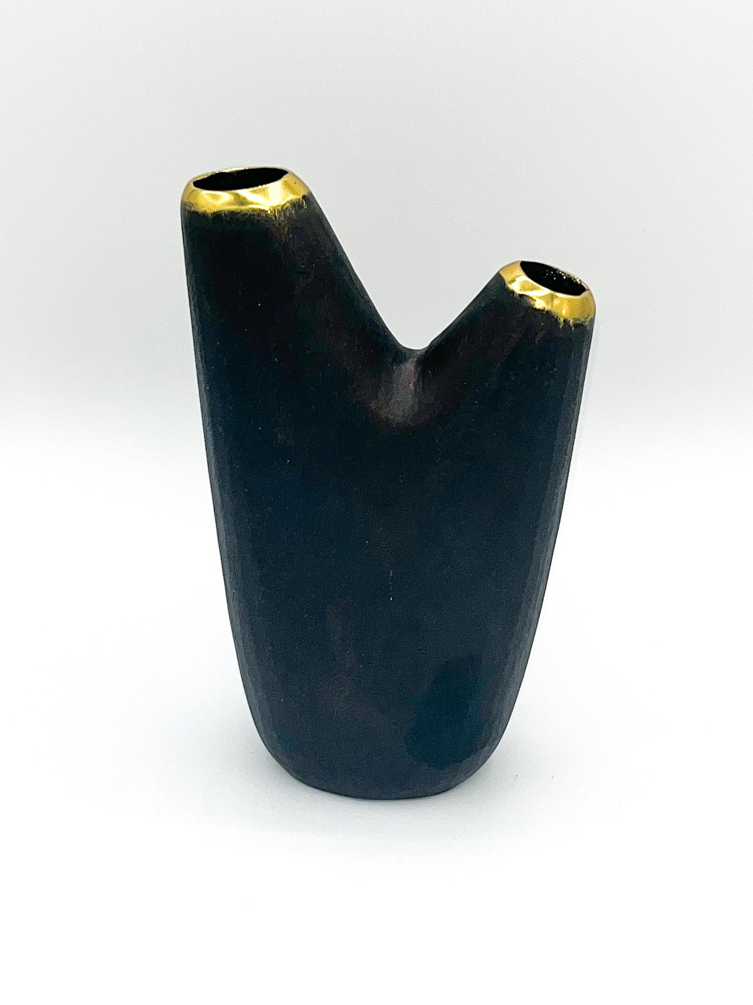 Mid-Century Modern Carl Auböck Model #3794 'Aorta' Brass Vase For Sale