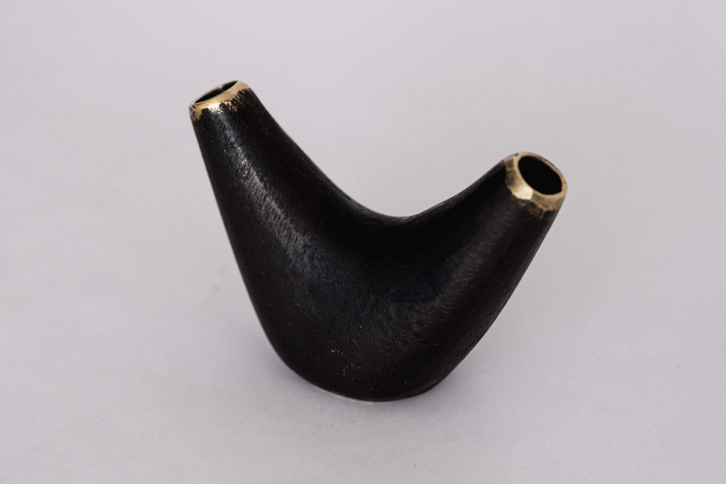 Carl Auböck Model #3795 'Aorta Crescent' Brass Vase In New Condition For Sale In Glendale, CA