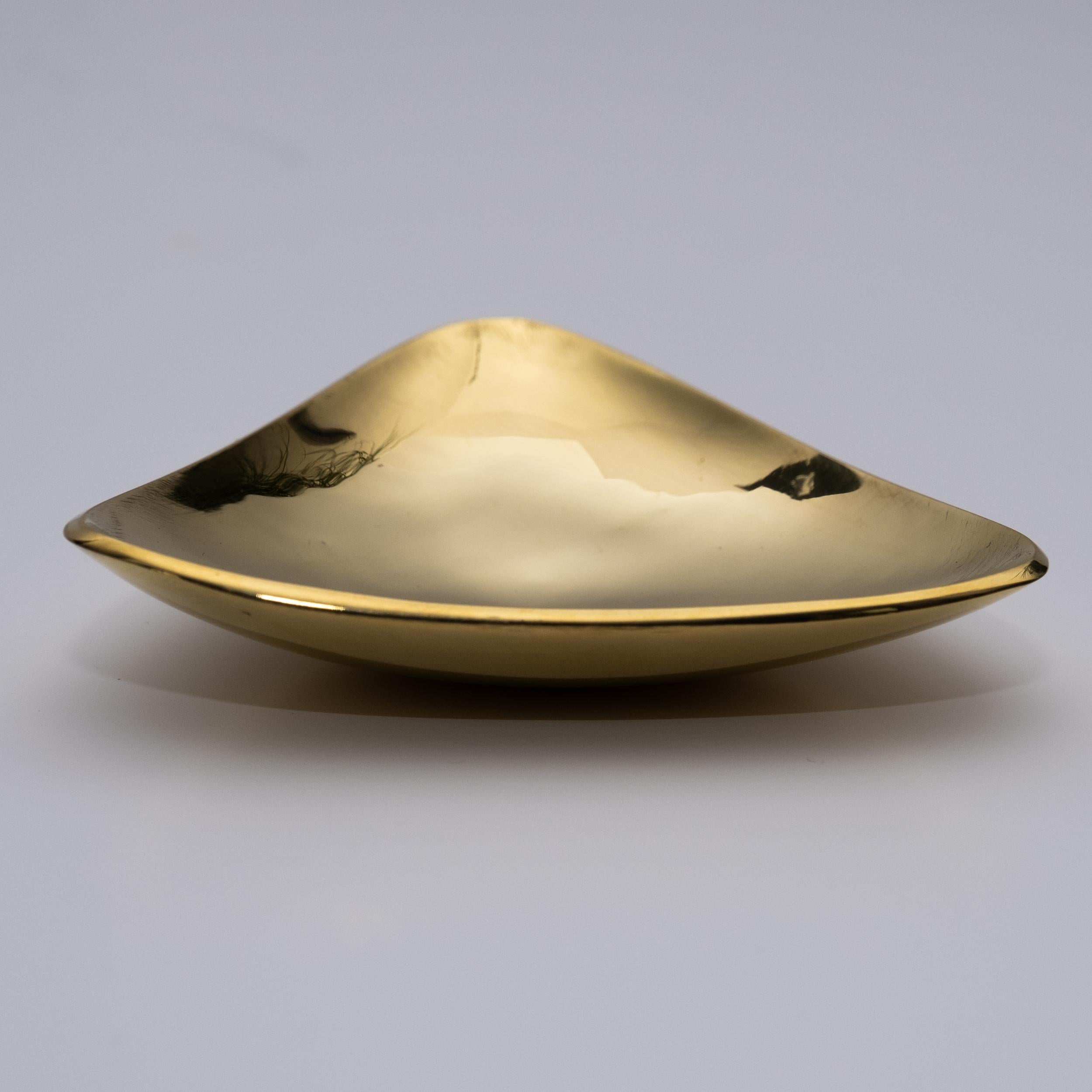 Carl Auböck Model #3844 Polished Brass Bowl In New Condition For Sale In Glendale, CA