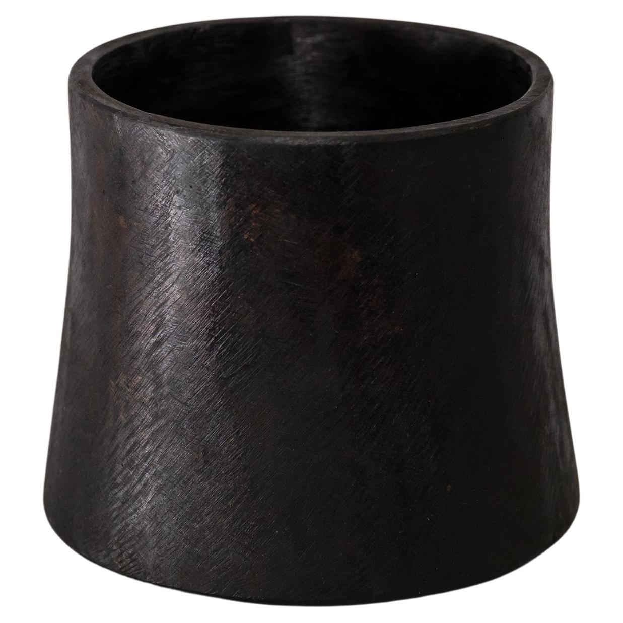 Vaso in ottone di Carl Auböck modello #3854 'Atomo 1
