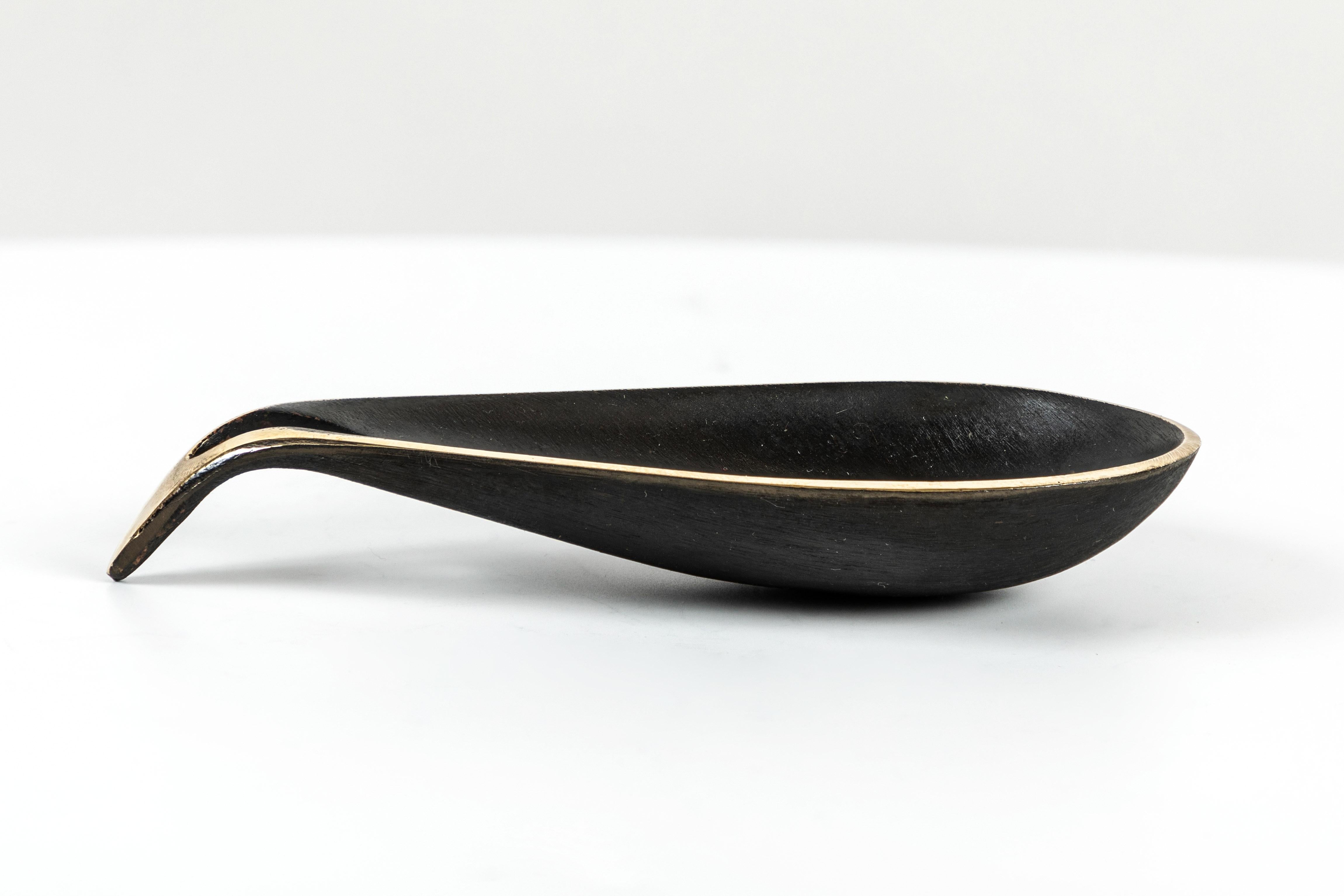 Austriaco Ciotola in ottone Carl Auböck modello #3904 in vendita