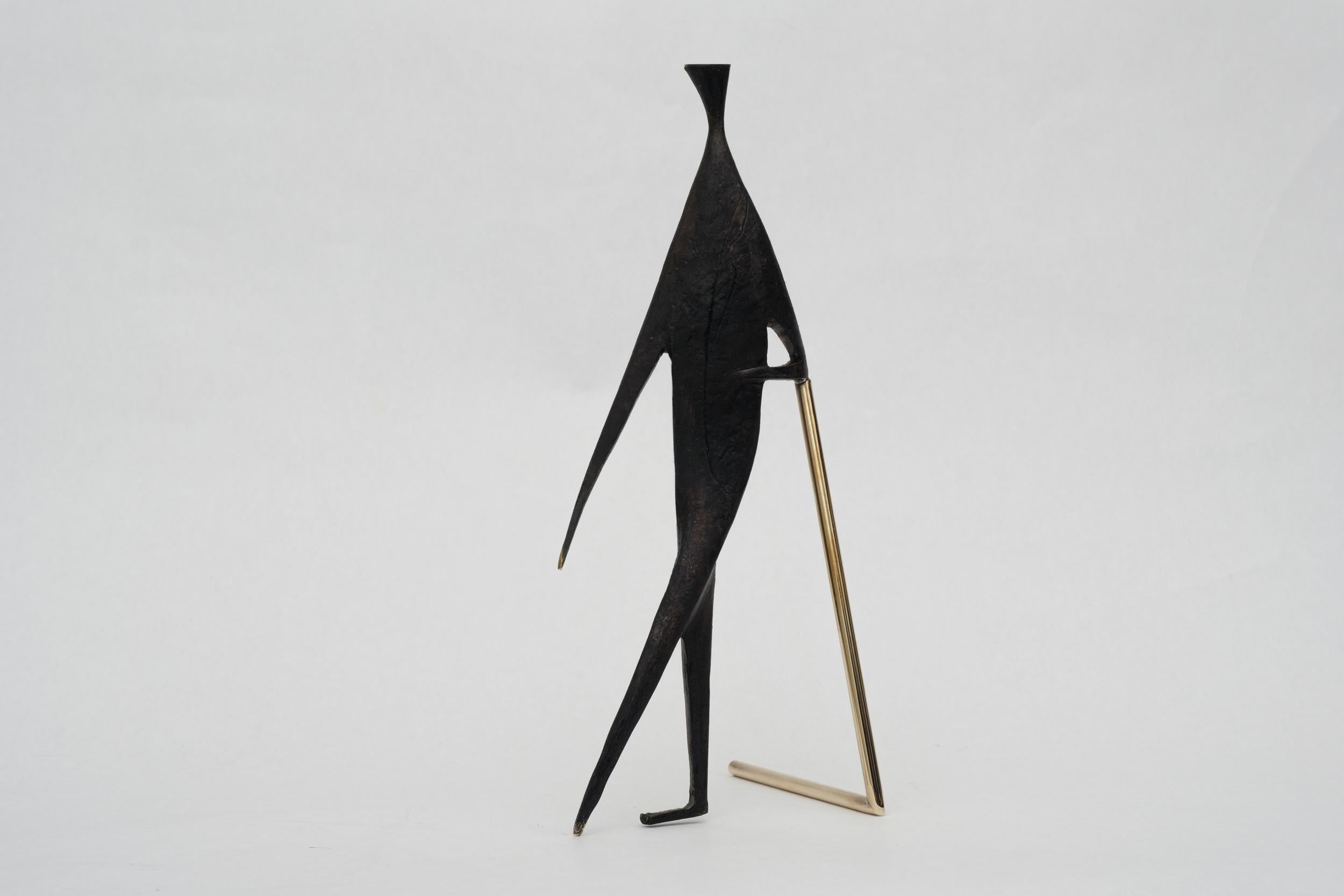 Carl Auböck Modèle #4060 'Homme avec bâton' Sculpture en laiton en vente 9