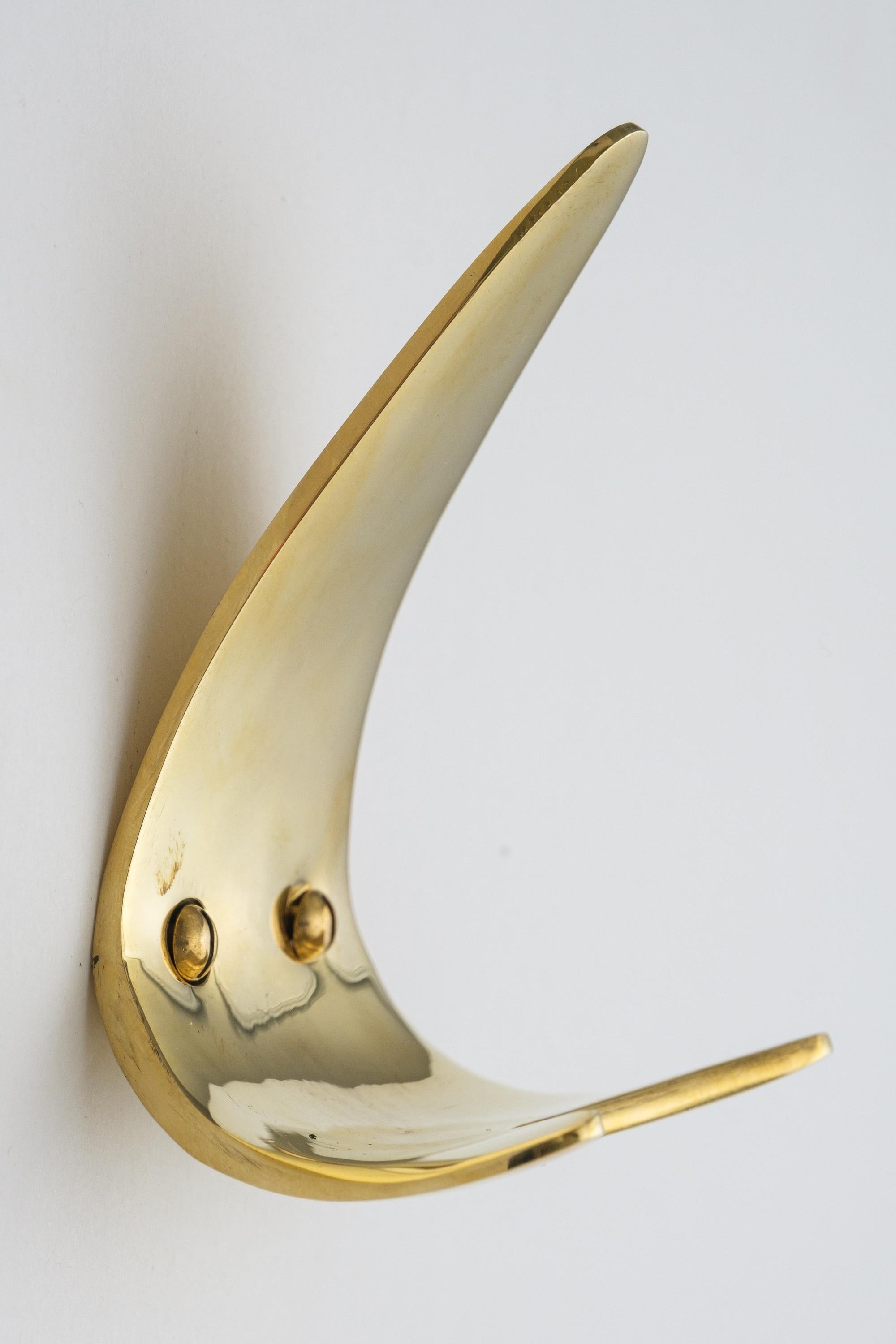 Carl Auböck Model #4086 Hook in Polished Brass In New Condition For Sale In Glendale, CA