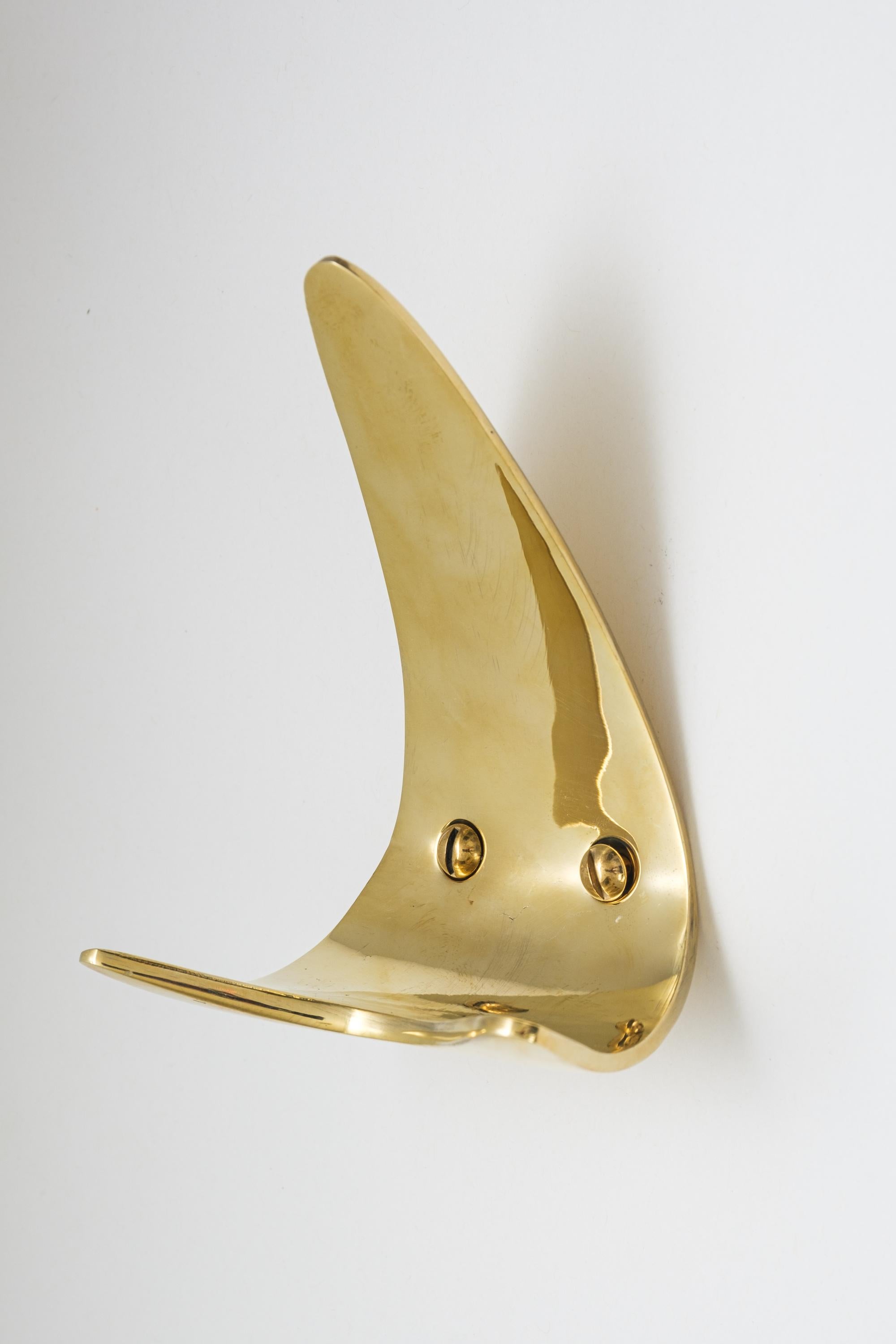 Carl Auböck Model #4086 Hook in Polished Brass For Sale 3