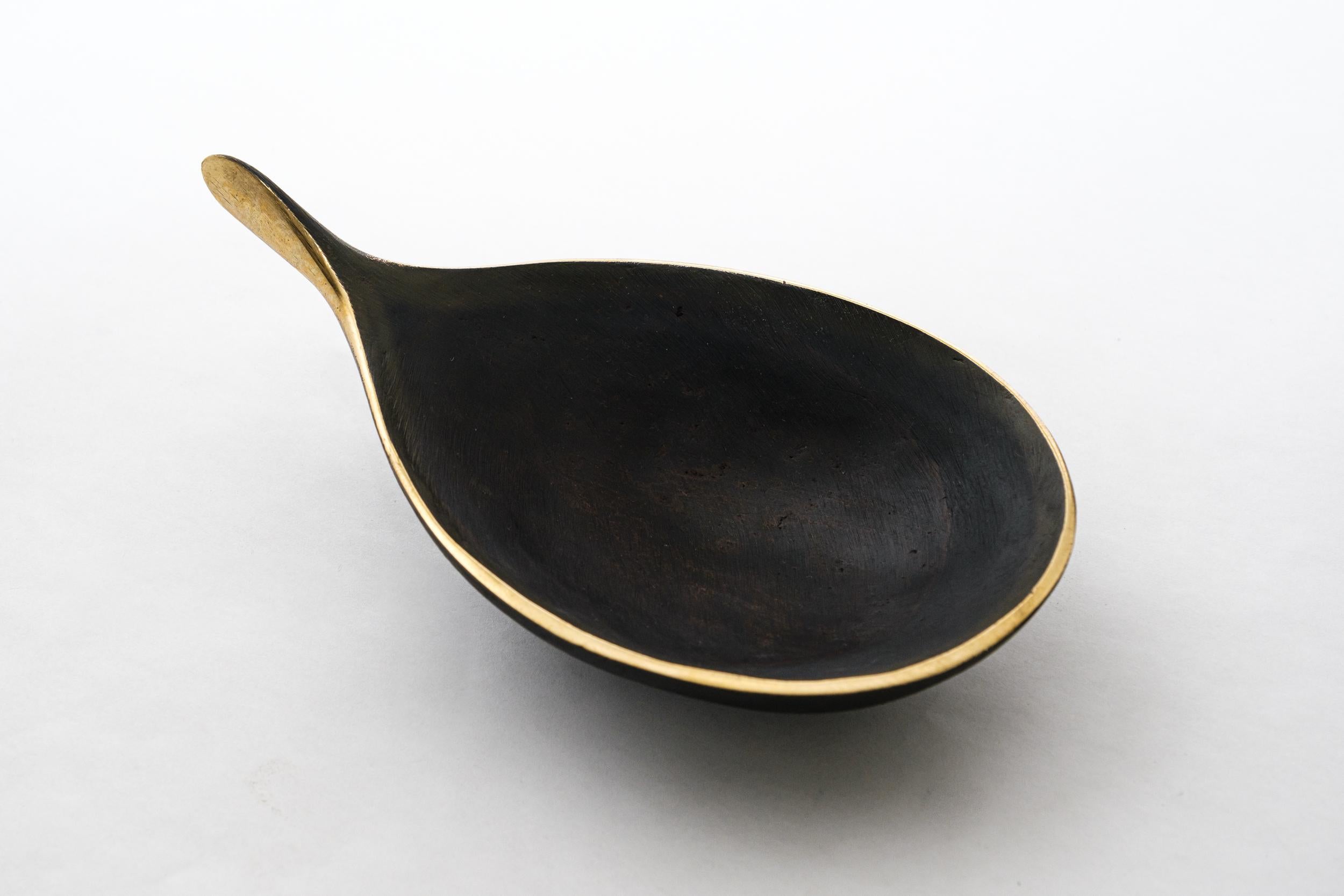 Carl Auböck Model #4208 Patinated Brass Bowl For Sale 4