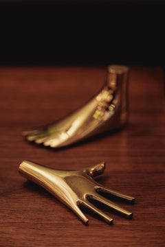 Carl Auböck Modell #4223 Briefbeschwerer 'Hand' aus Messing