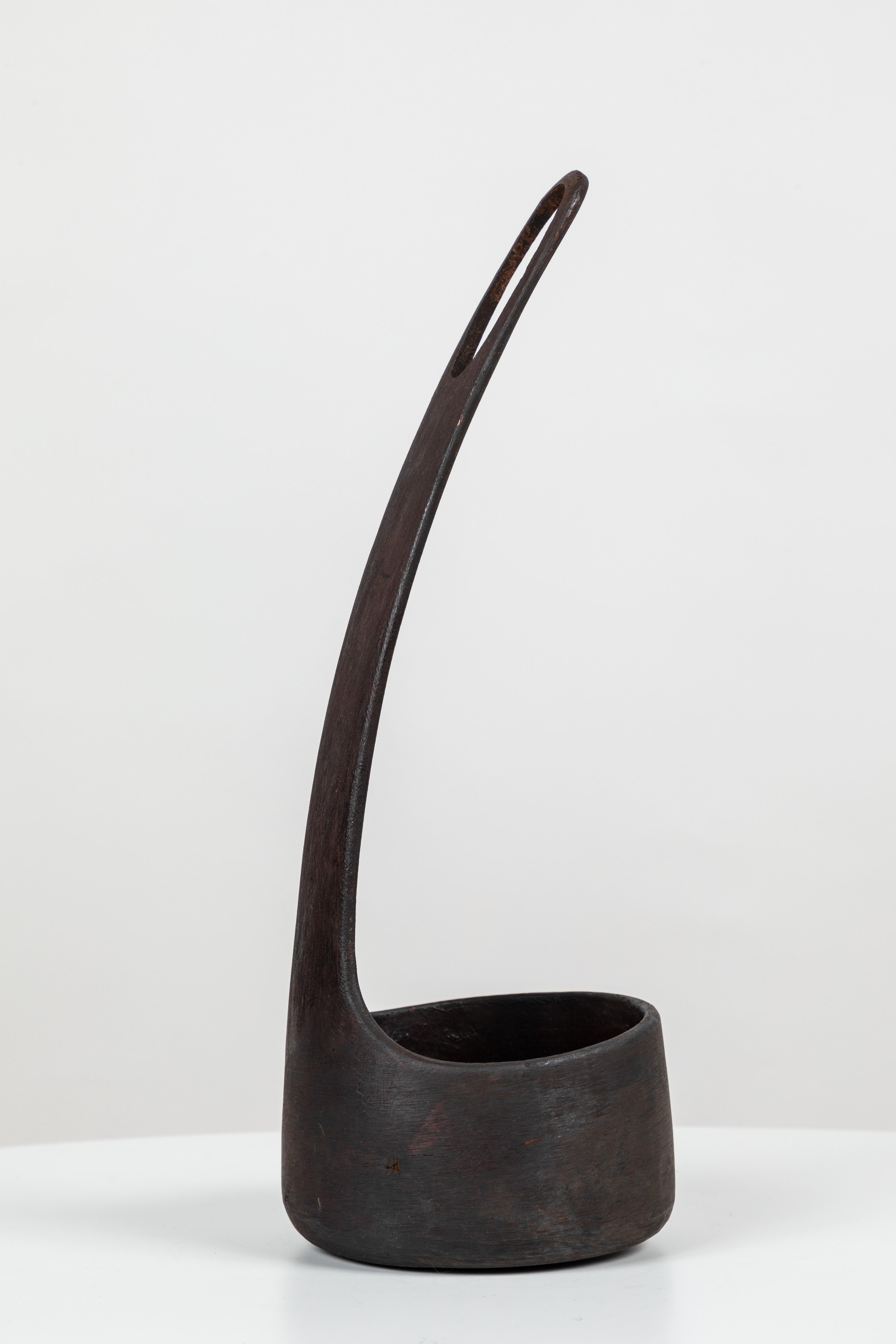 Carl Auböck Model #4276 'Single Flower' Brass Vase In New Condition For Sale In Glendale, CA