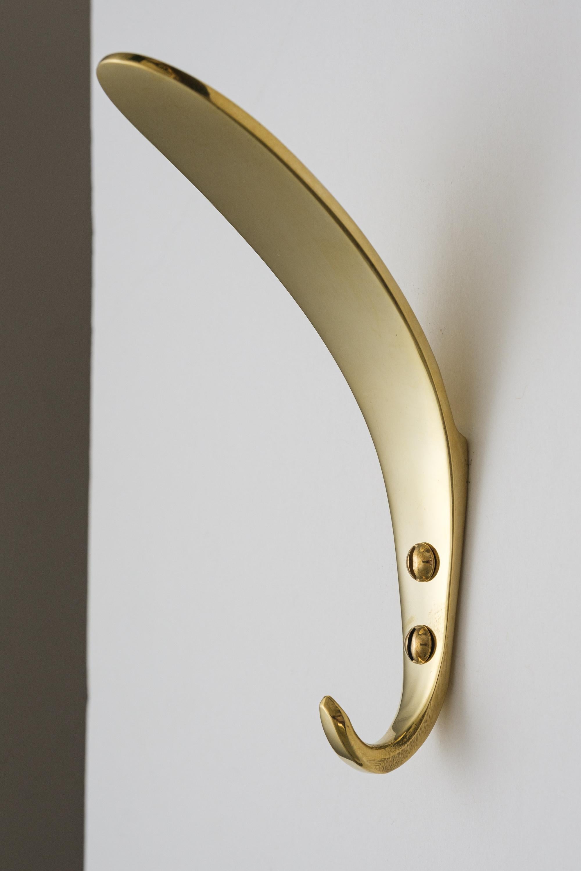 Carl Auböck Modello #4327 Gancio in ottone lucidato in vendita 4