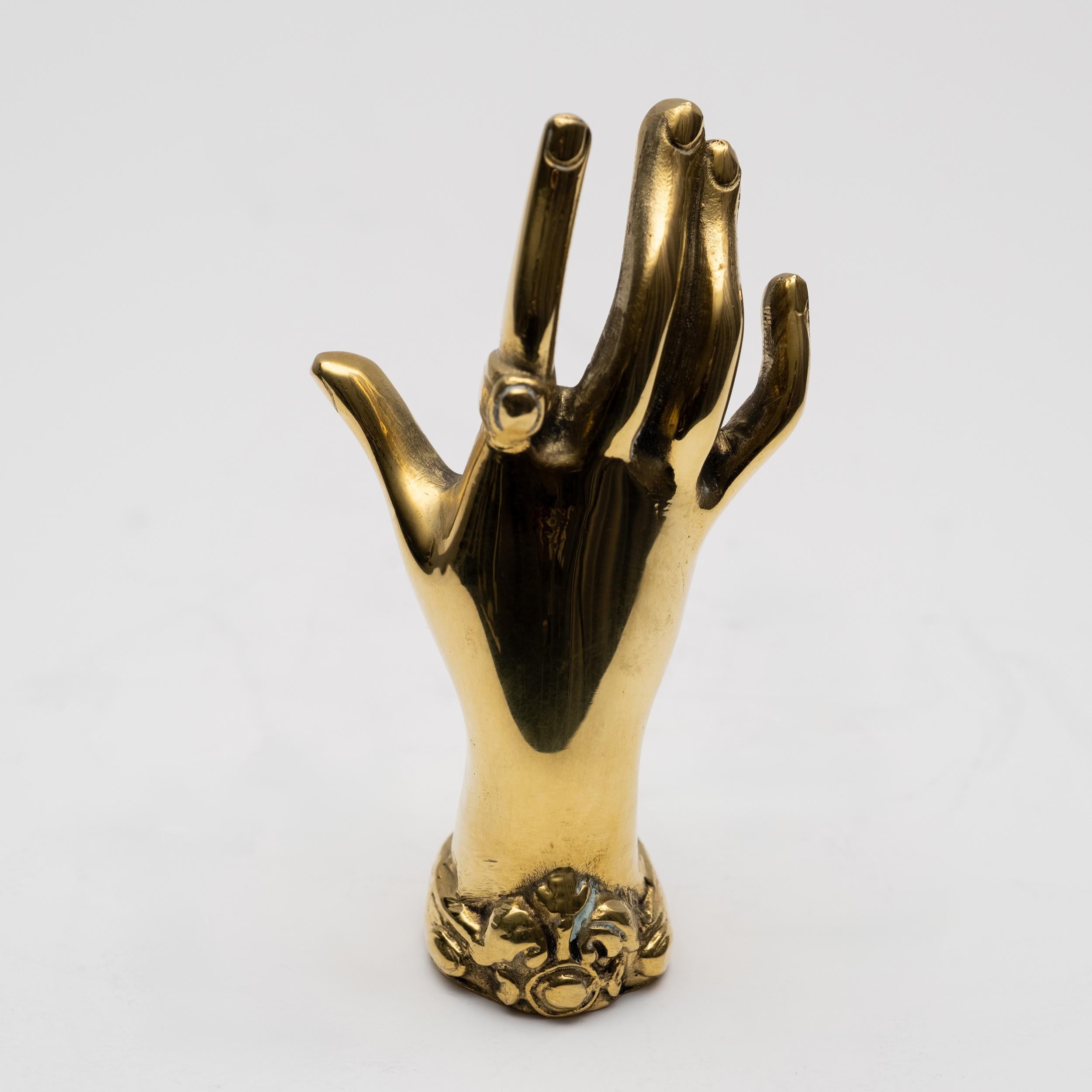 Carl Auböck Modello #5275 'Mano Zumbusch' Scultura in ottone in vendita 3