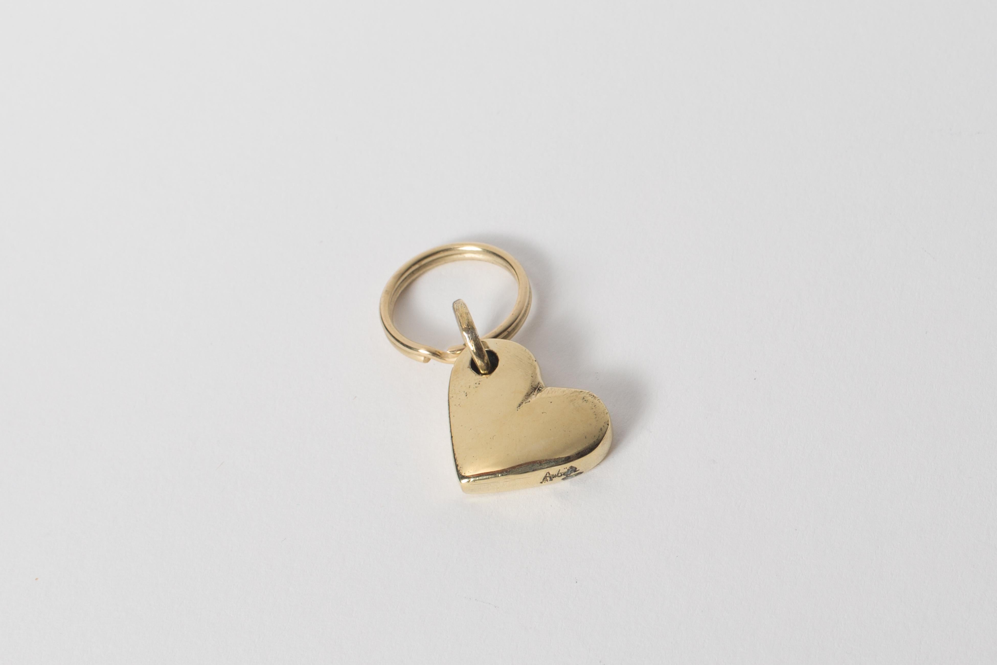 Mid-Century Modern Carl Auböck Modèle #5600 'Heart' Porte-clés en laiton massif avec signature en vente