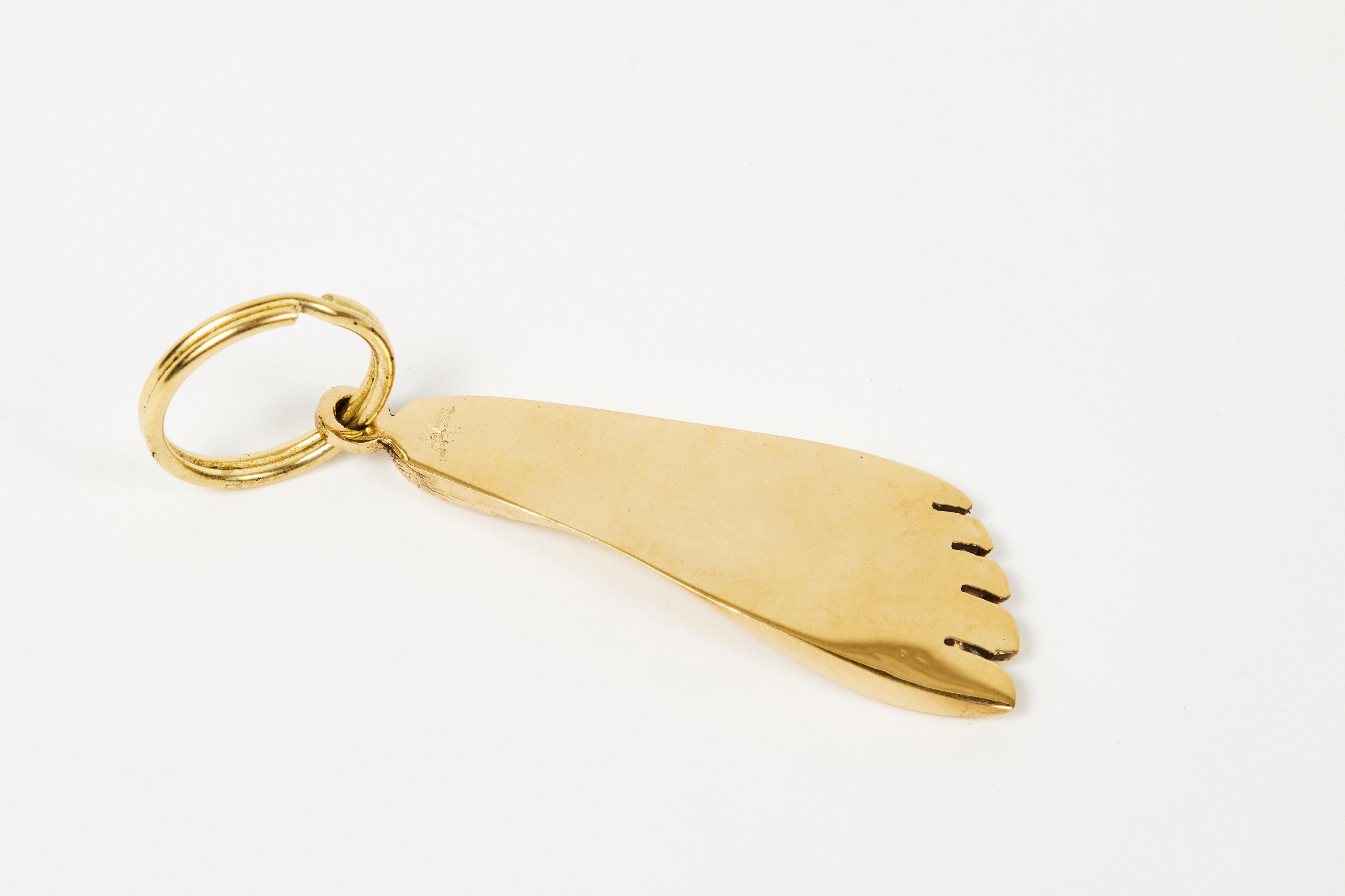 Carl Auböck Model #5735 Brass Foot Figurine Keyring In New Condition For Sale In Glendale, CA