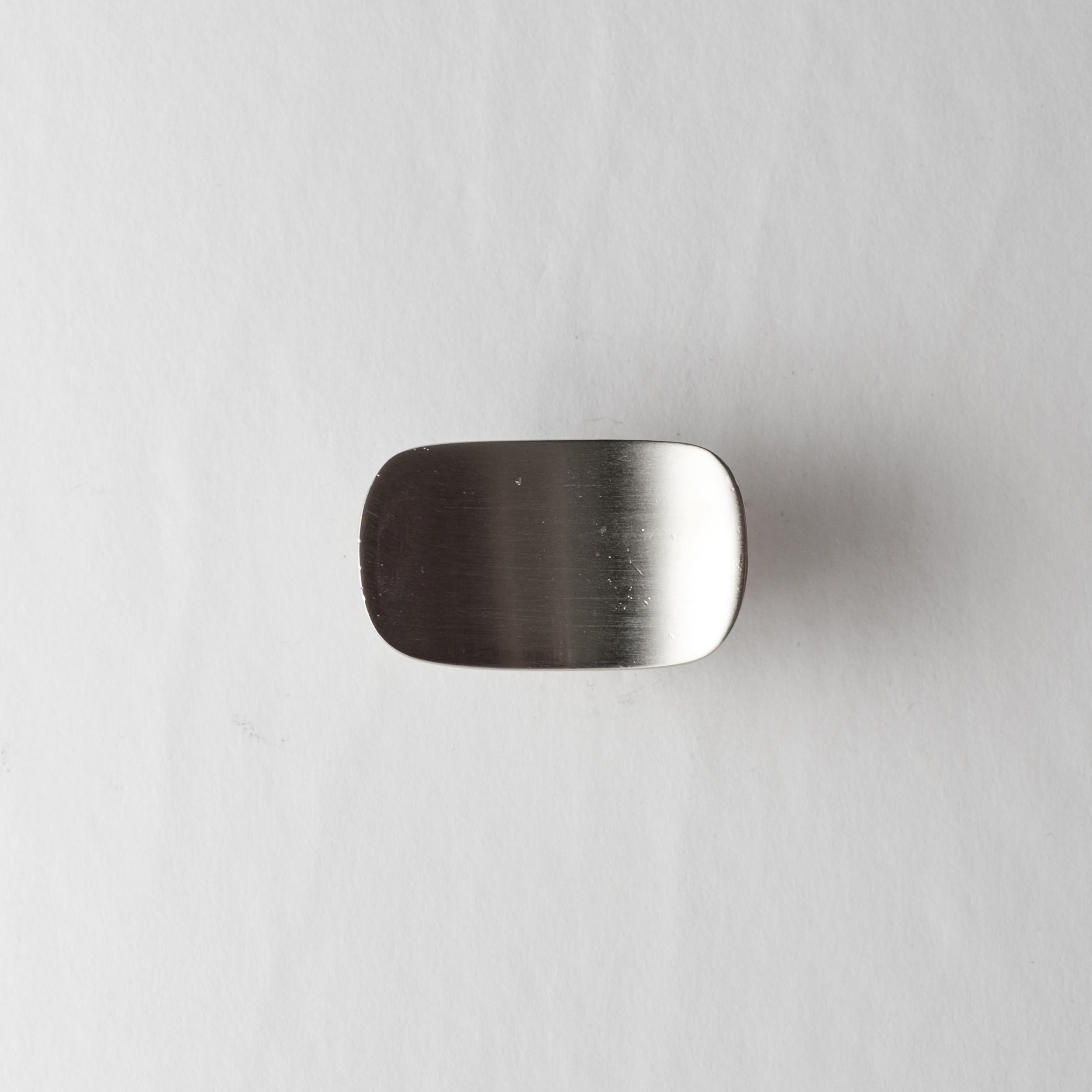 Carl Auböck Modèle #9038 Bouton en nickel en vente 2