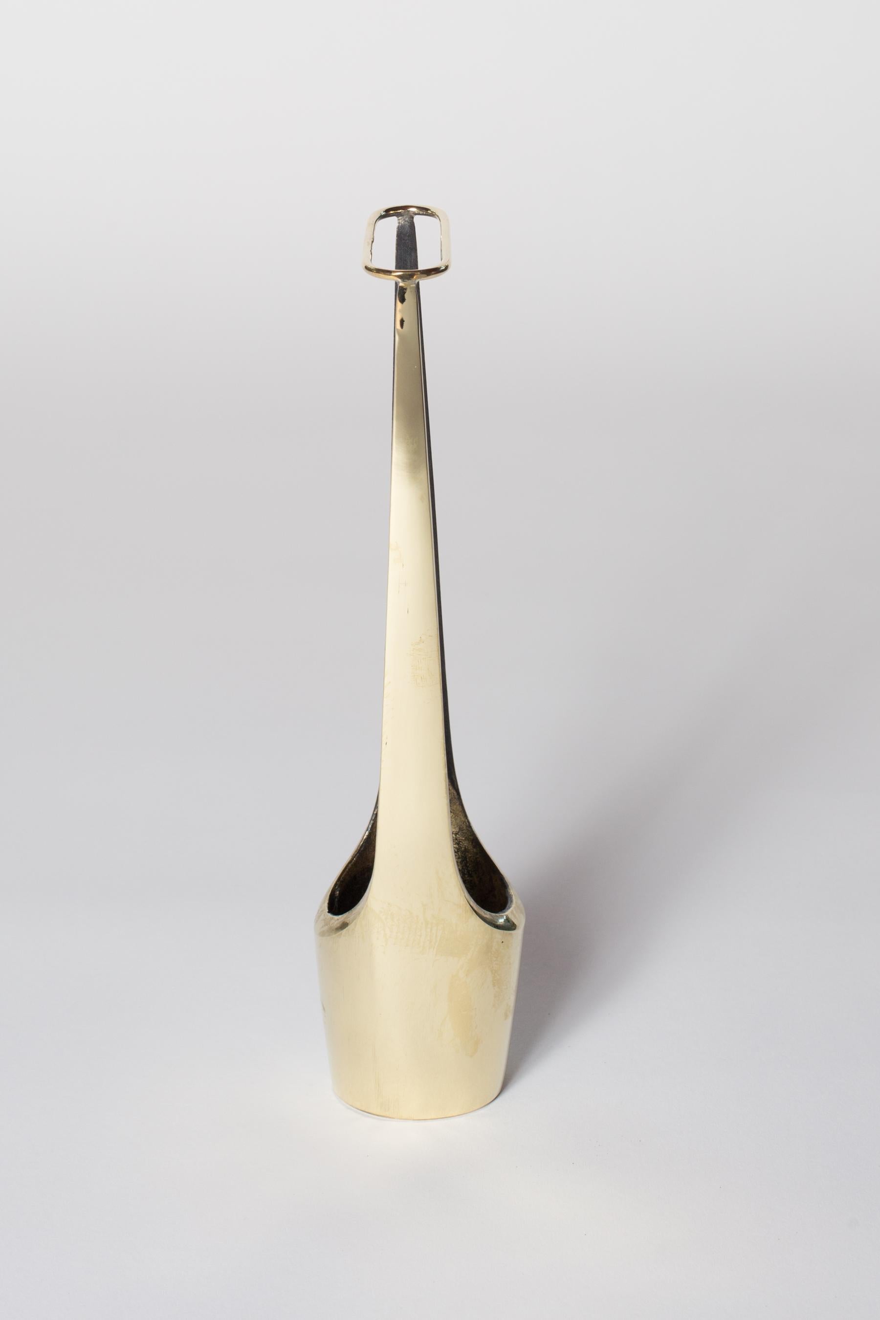 Vaso in ottone patinato Carl Auböck Model #7228 in vendita 1