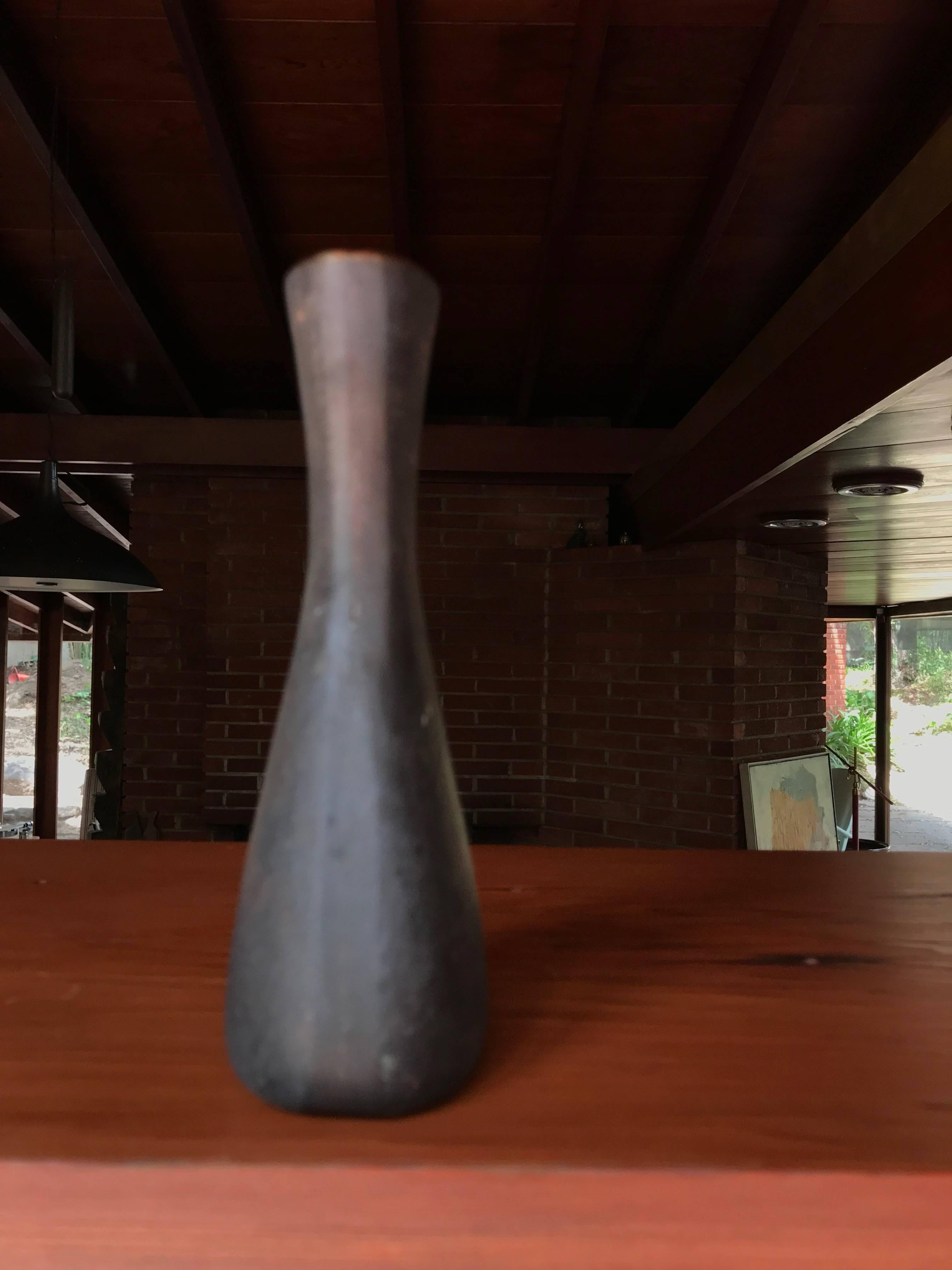 Austriaco Vaso in ottone Carl Auböck modello #7231 in vendita