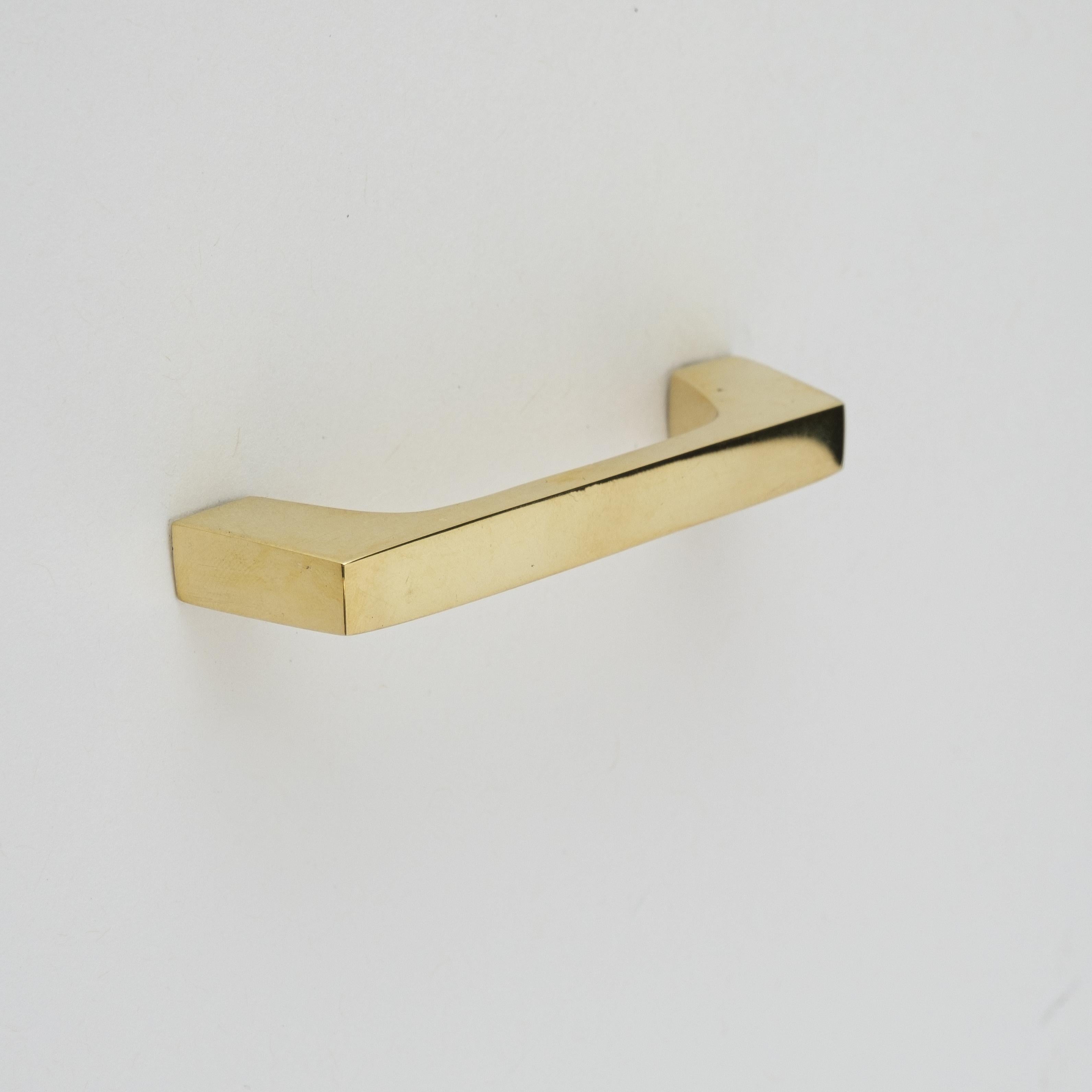 Carl Auböck Model #9035-1 Polished Brass Drawer Pull In New Condition For Sale In Glendale, CA