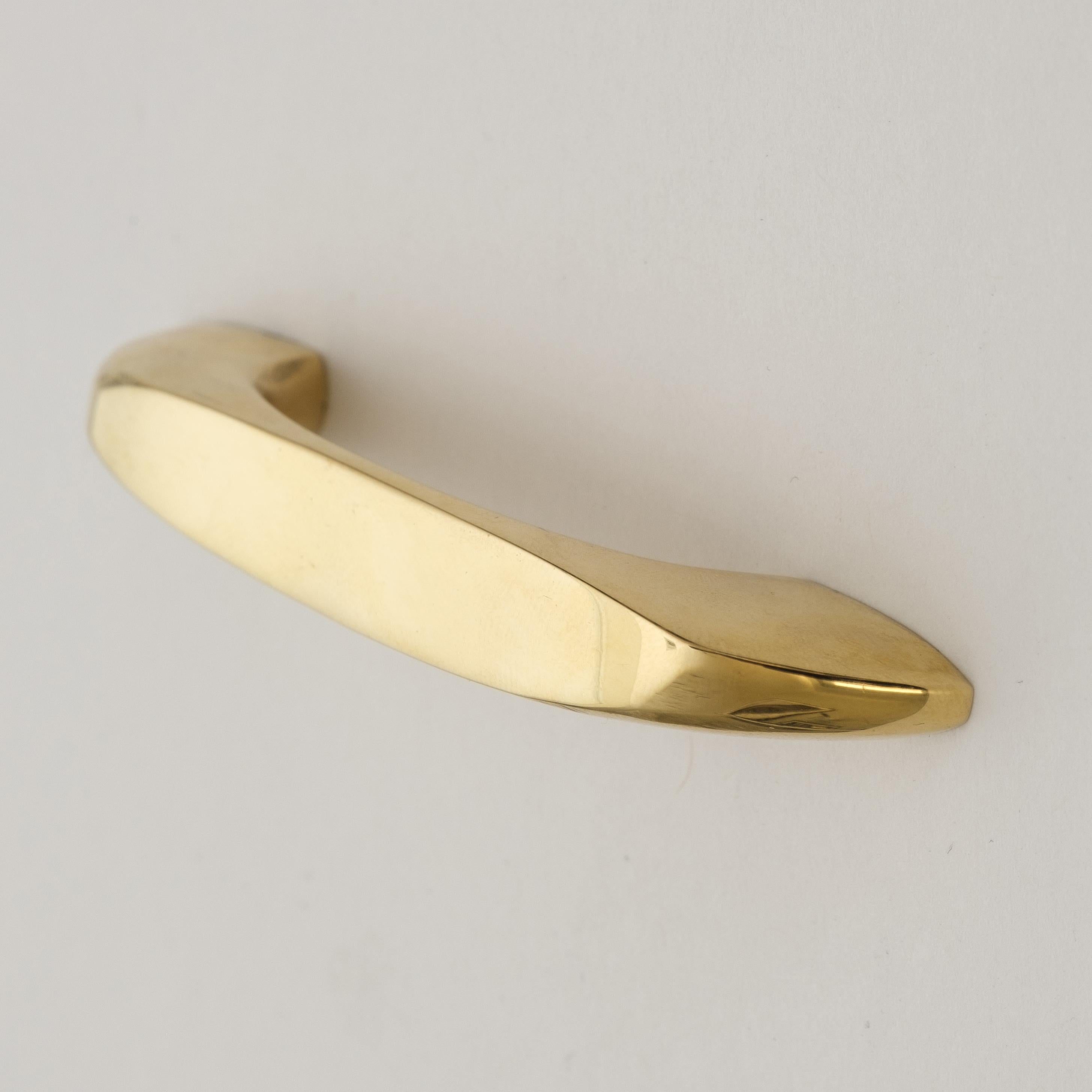 Carl Auböck Model #9061-1 Polished Brass Drawer Pull For Sale 9