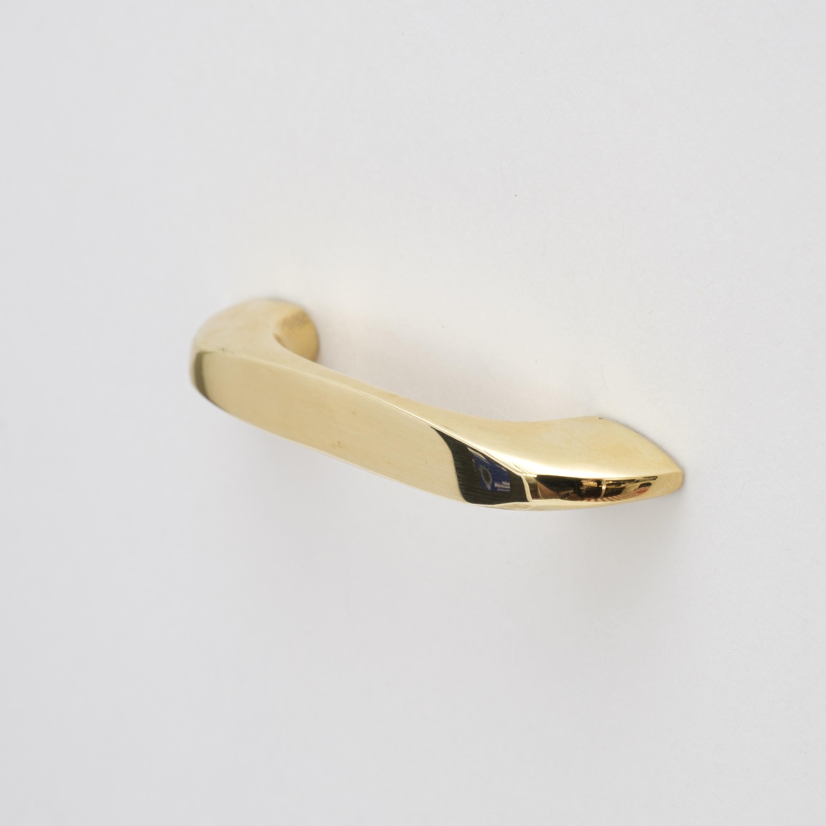 Carl Auböck Model #9061-1 Polished Brass Drawer Pull In New Condition For Sale In Glendale, CA