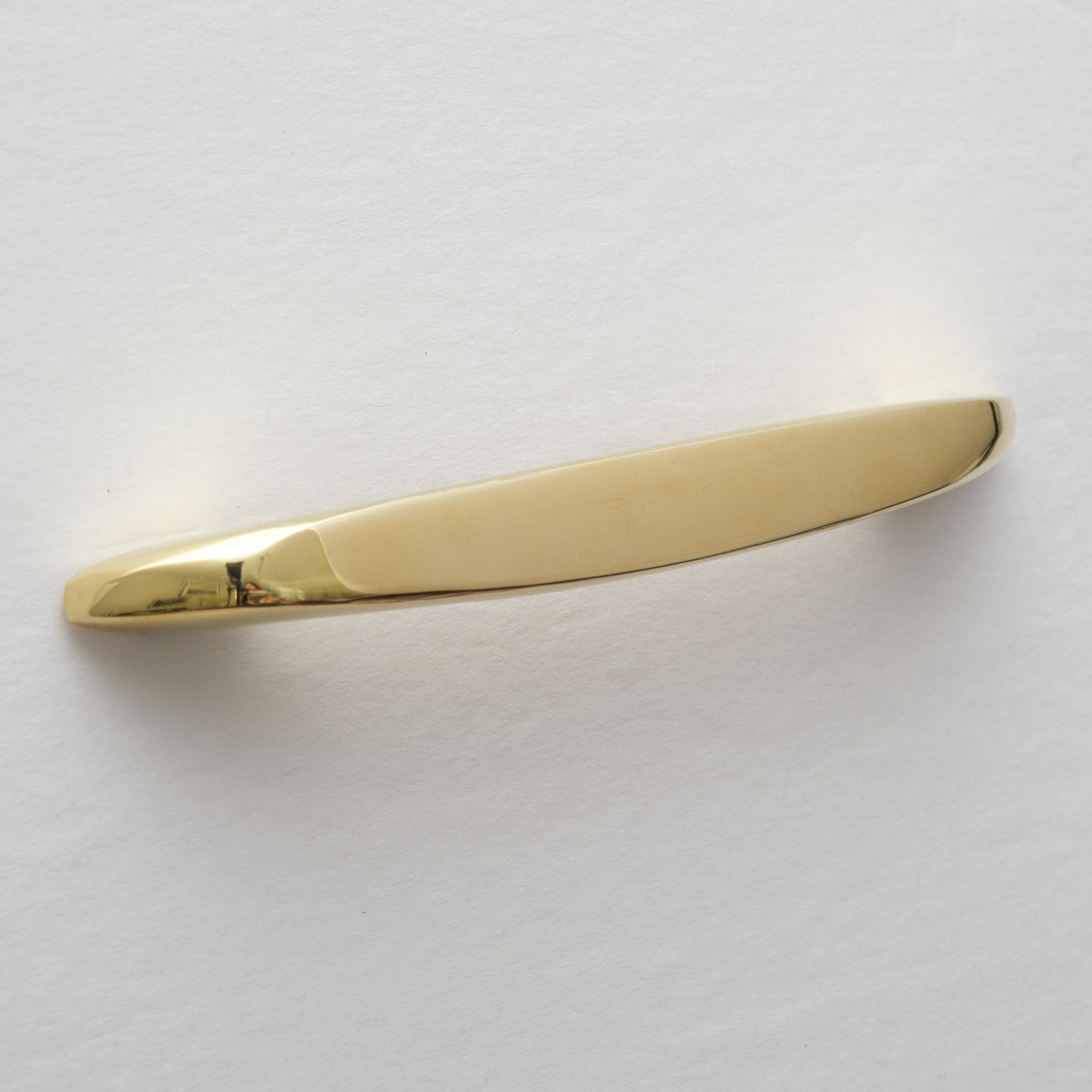 Mid-Century Modern Carl Auböck Model #9063-1 Polished Brass Drawer Pull For Sale