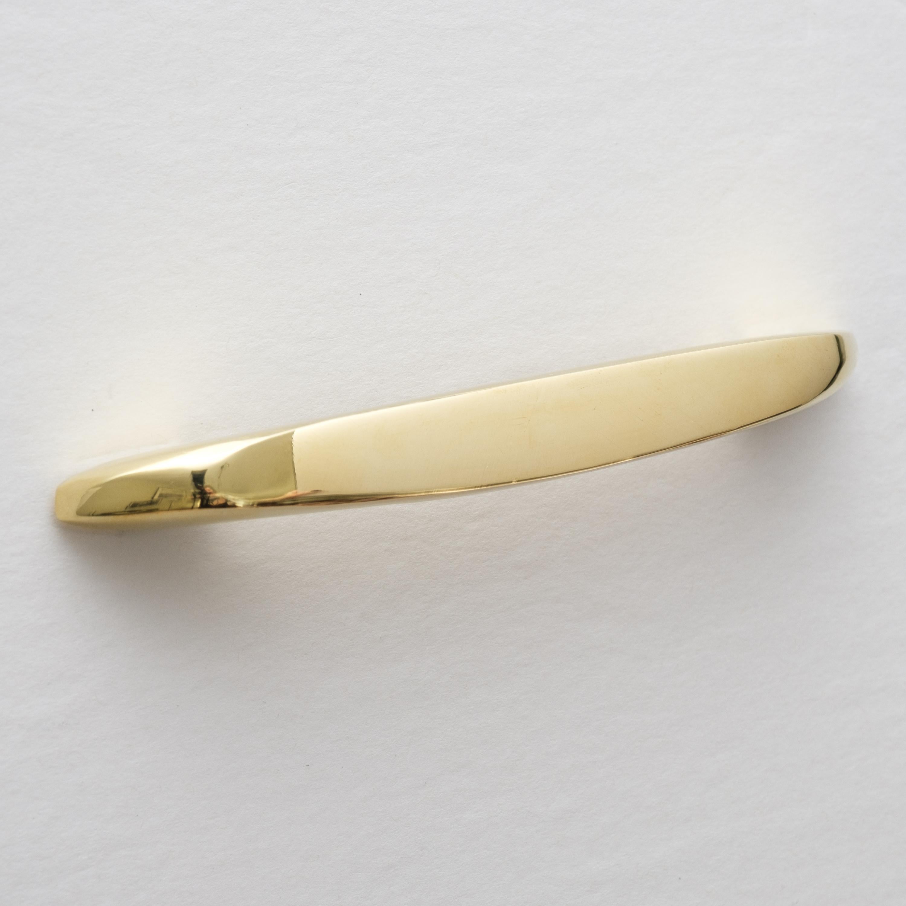 Austrian Carl Auböck Model #9063-1 Polished Brass Drawer Pull For Sale