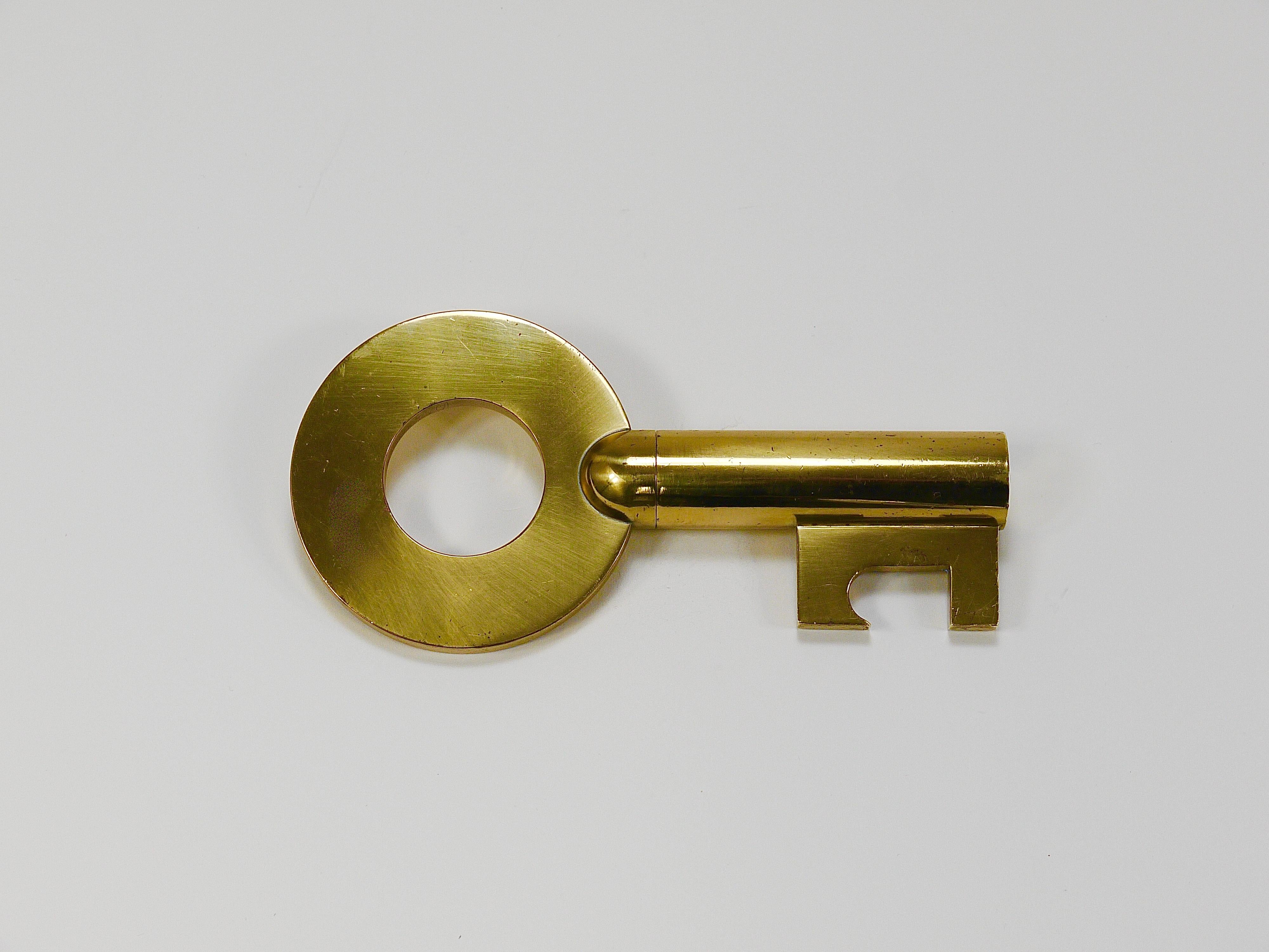 Carl Auböck Modern Key Großer Messingkorkenzieher, Flaschenöffner, Österreich, 1950er Jahre im Angebot 4